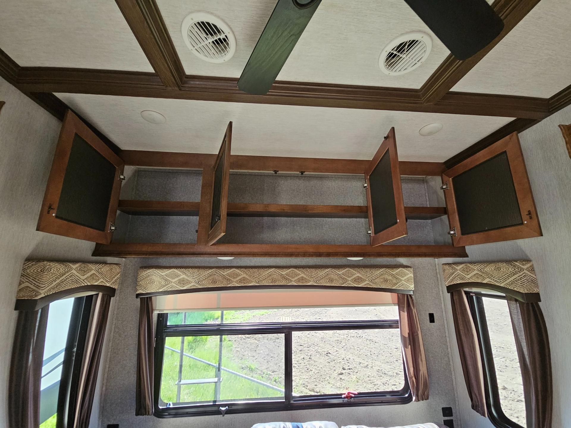 2019 Heartland 2019 Heartland Bighorn - thumbnail 10