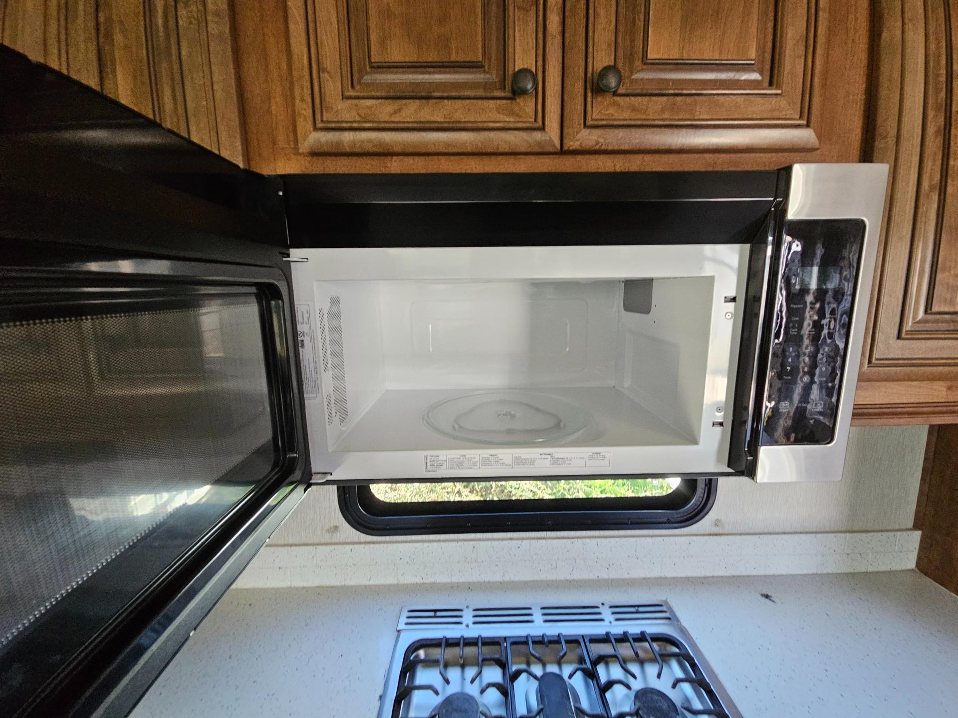 2019 Heartland 2019 Heartland Bighorn - thumbnail 18