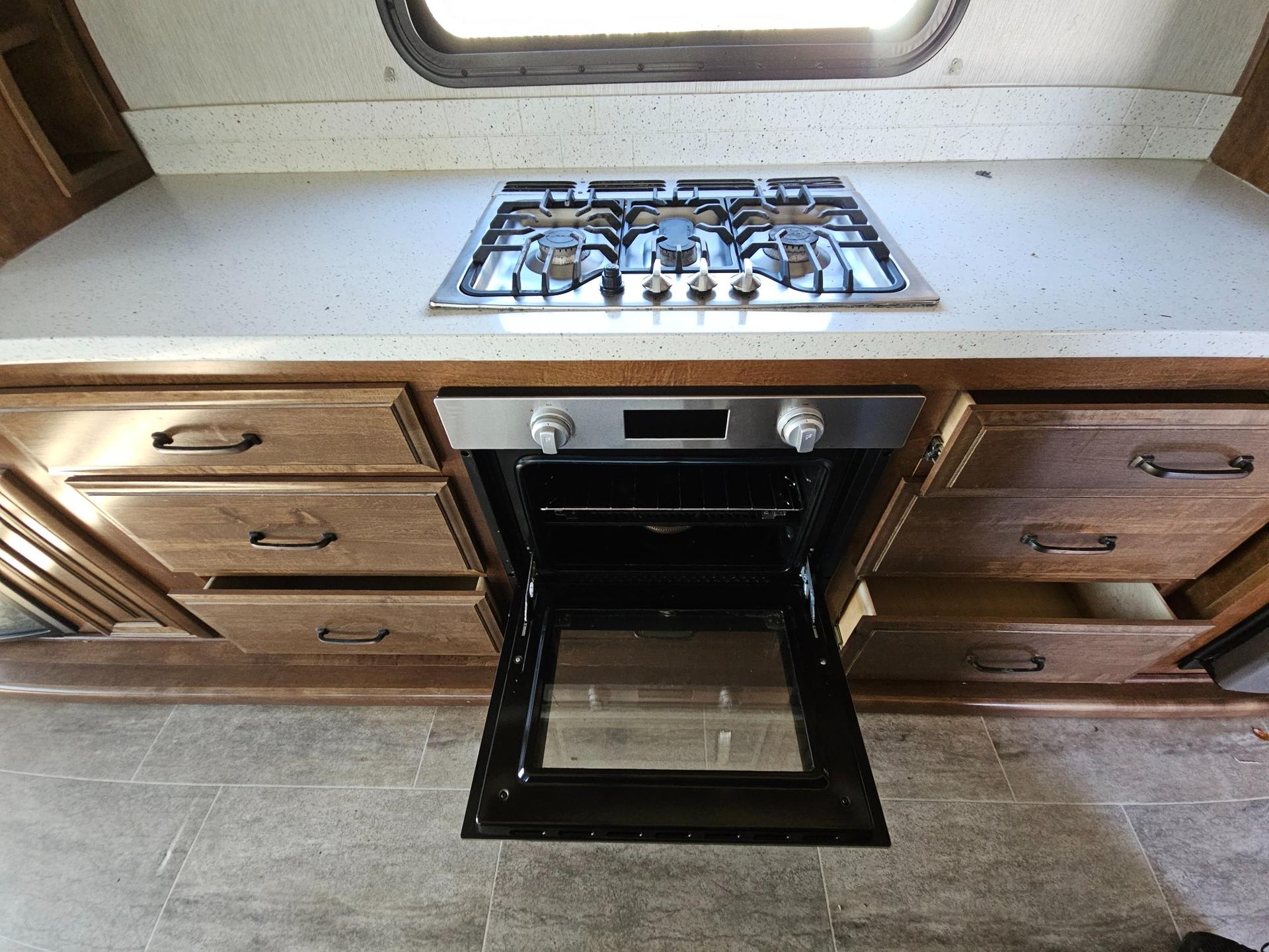 2019 Heartland 2019 Heartland Bighorn - thumbnail 21