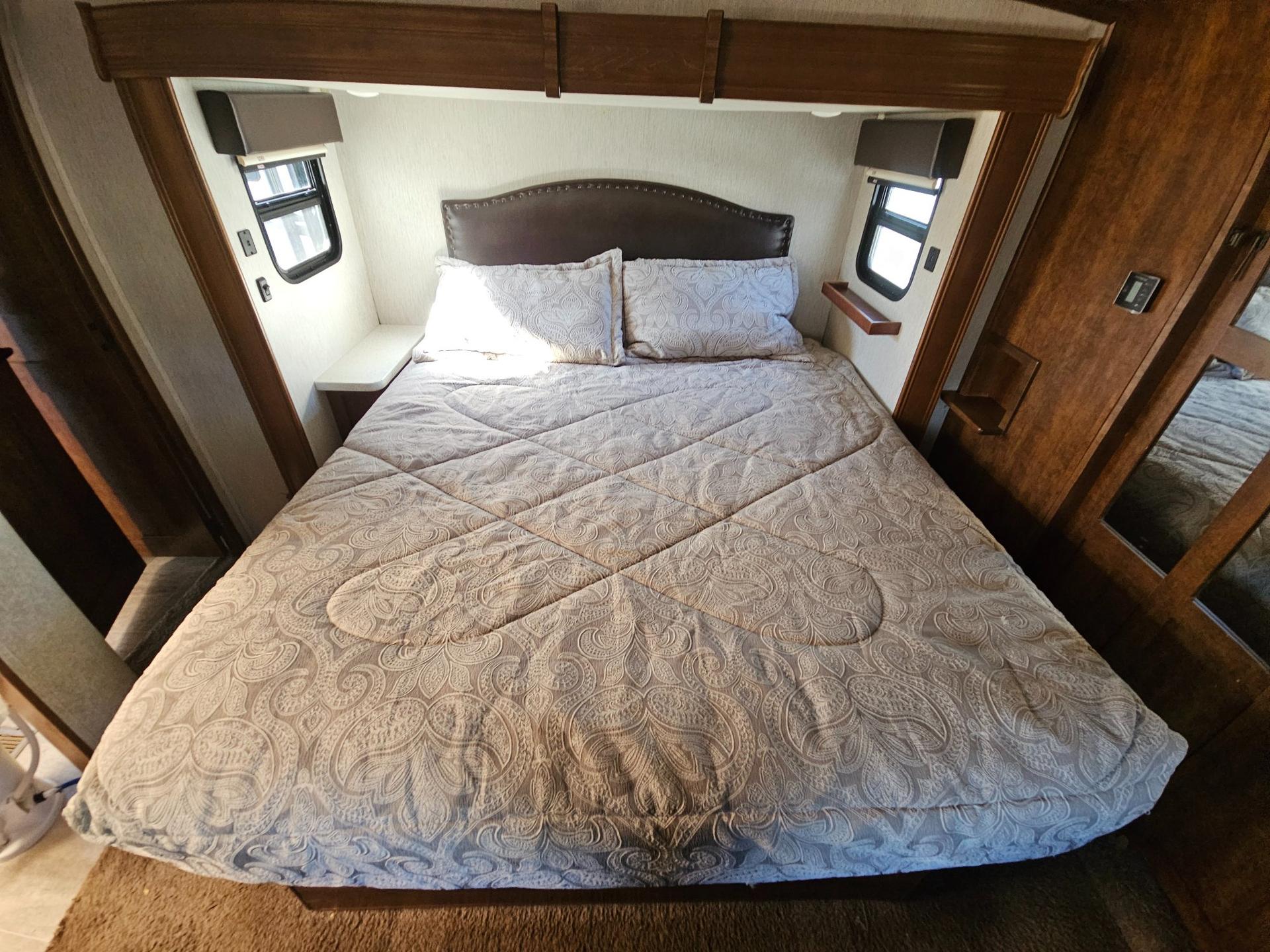 2019 Heartland 2019 Heartland Bighorn - thumbnail 26