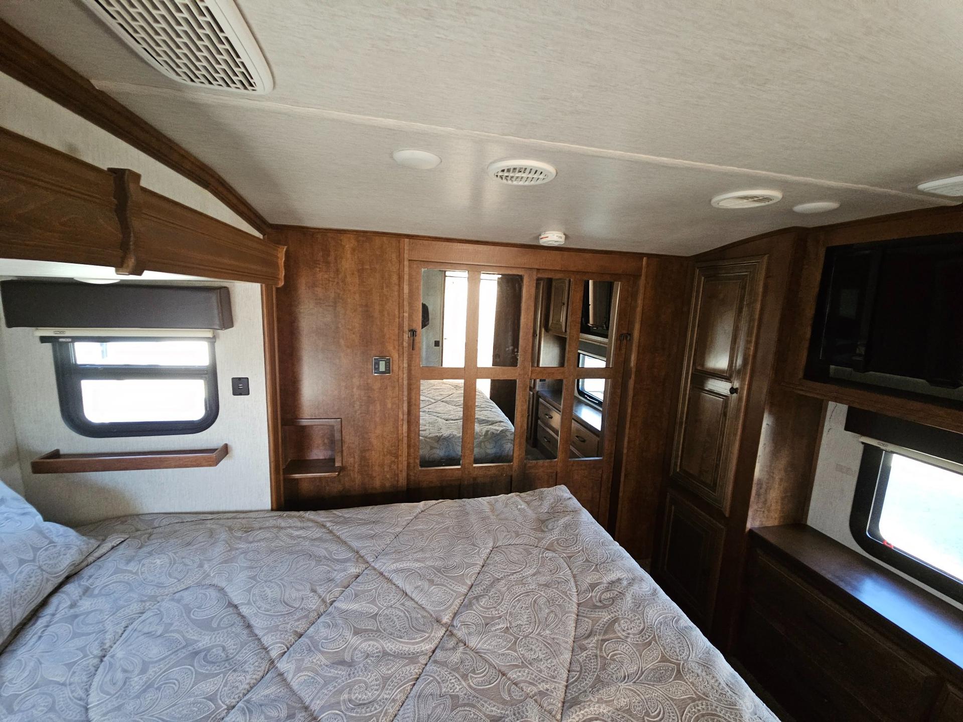 2019 Heartland 2019 Heartland Bighorn - thumbnail 27