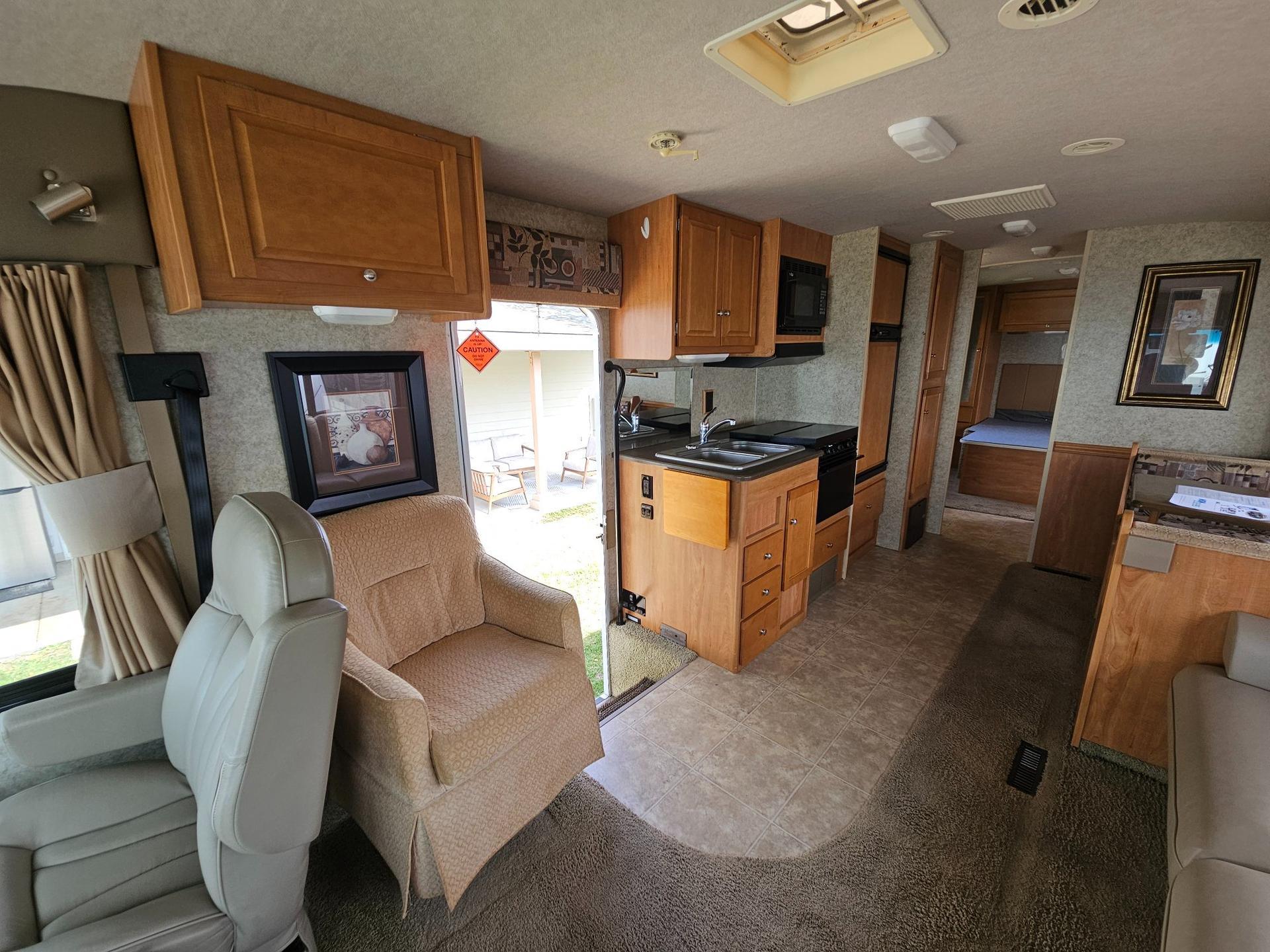 2009 Winnebago 2009 Winnebago Vista - thumbnail 6