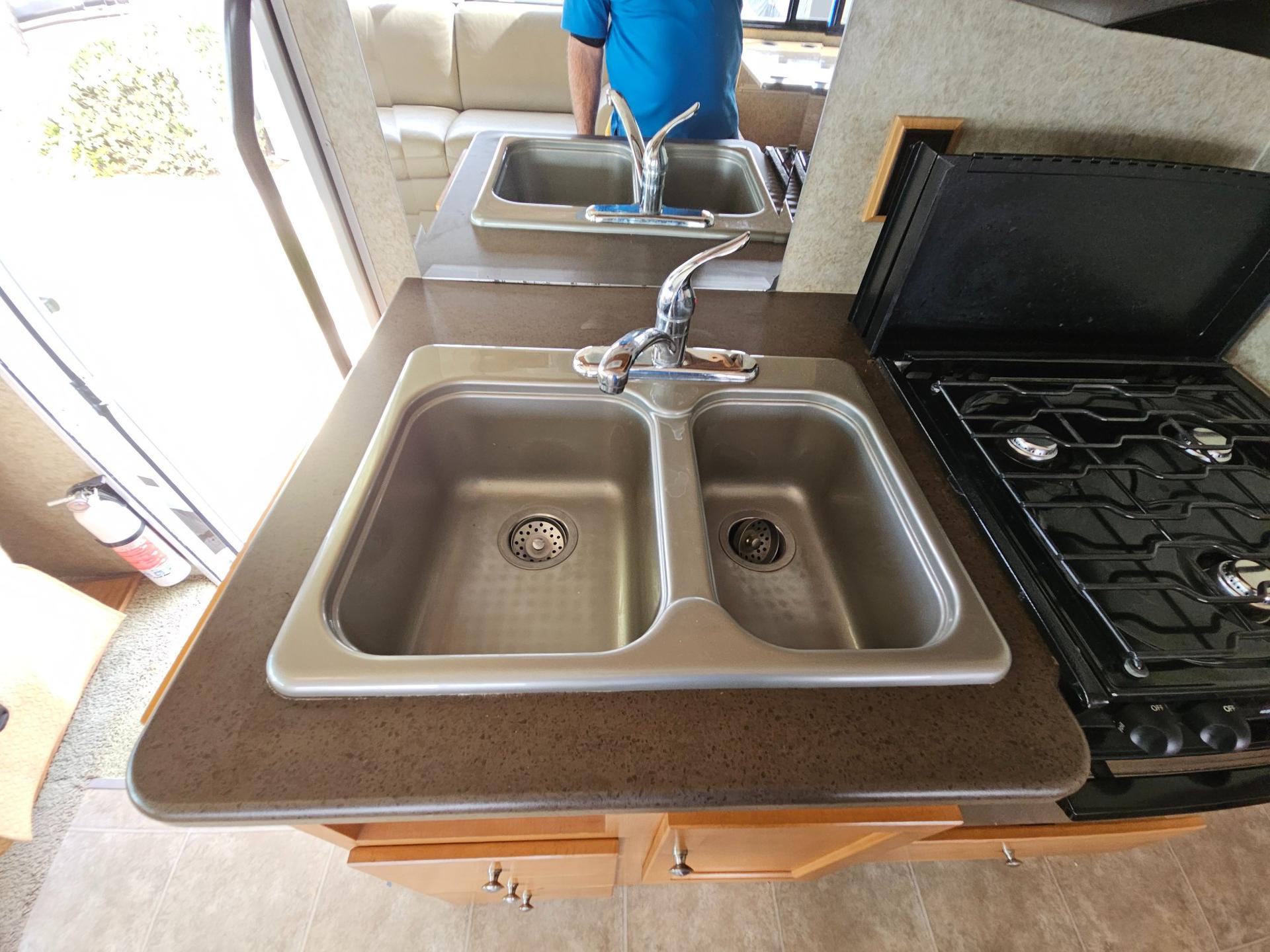 2009 Winnebago 2009 Winnebago Vista - thumbnail 17