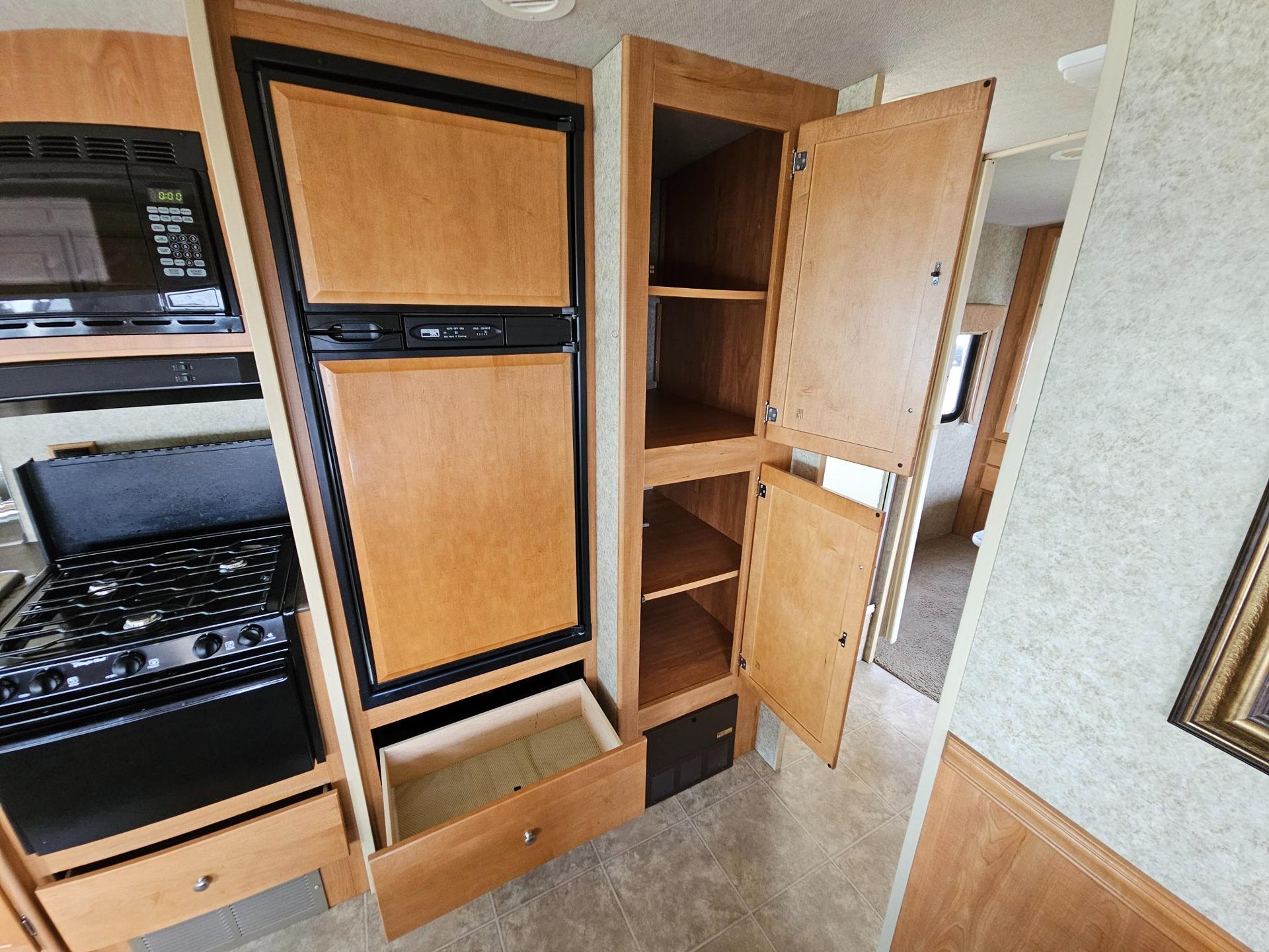 2009 Winnebago 2009 Winnebago Vista - thumbnail 19