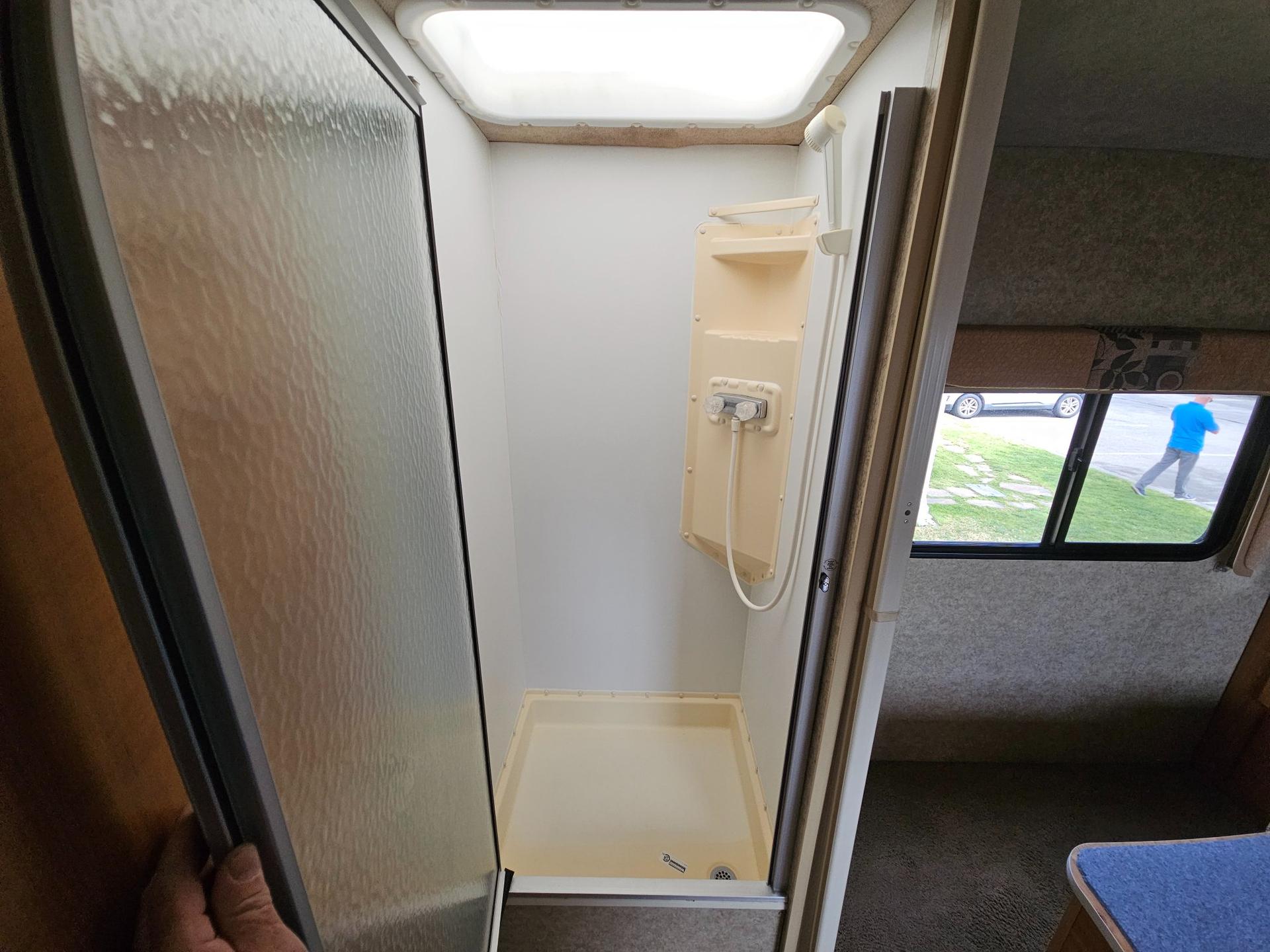 2009 Winnebago 2009 Winnebago Vista - thumbnail 20