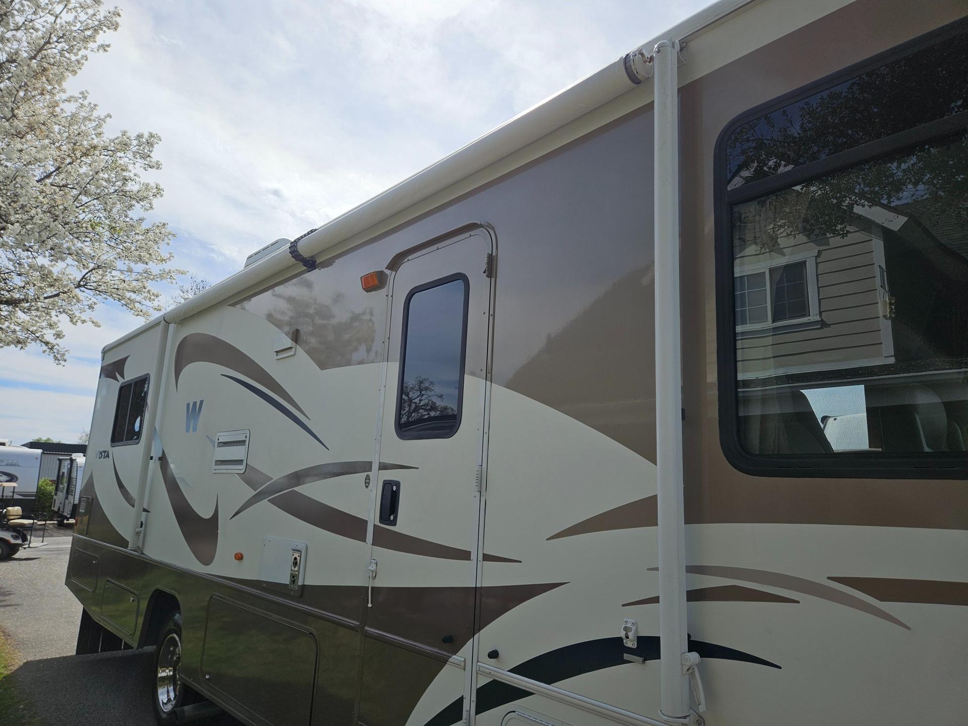 2009 Winnebago 2009 Winnebago Vista - thumbnail 36