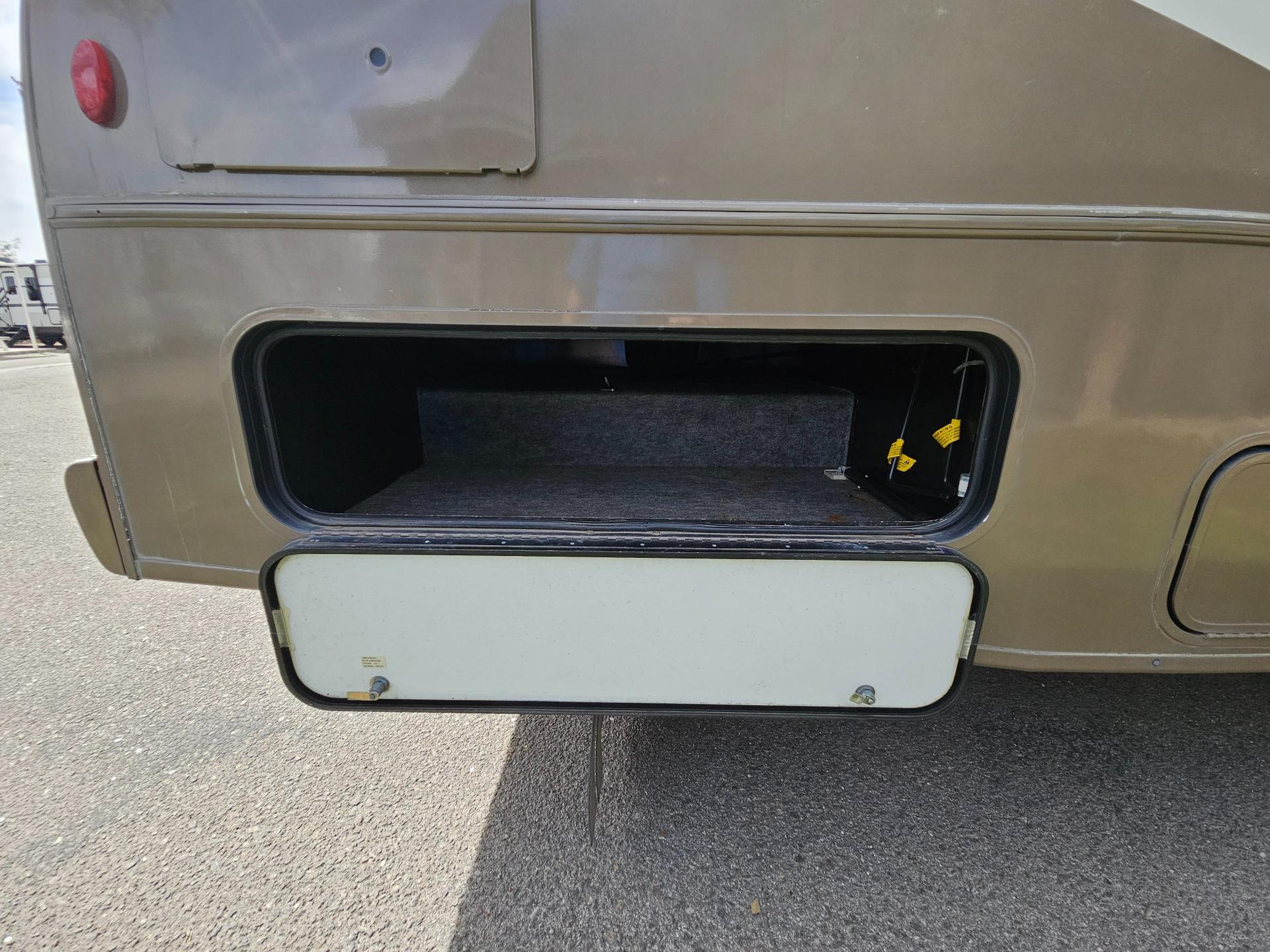 2009 Winnebago 2009 Winnebago Vista - thumbnail 41