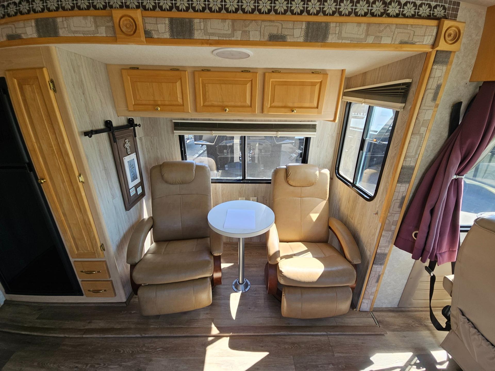 2004 Tiffin Motorhomes 2004 Tiffin Motorhomes Allegro - thumbnail 12