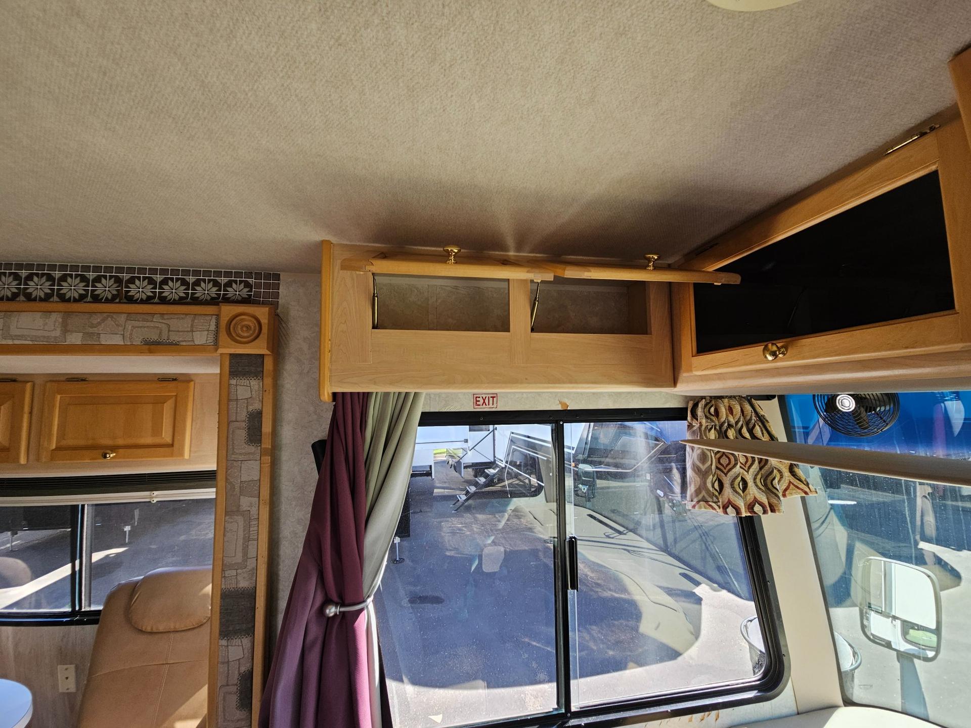 2004 Tiffin Motorhomes 2004 Tiffin Motorhomes Allegro - thumbnail 28