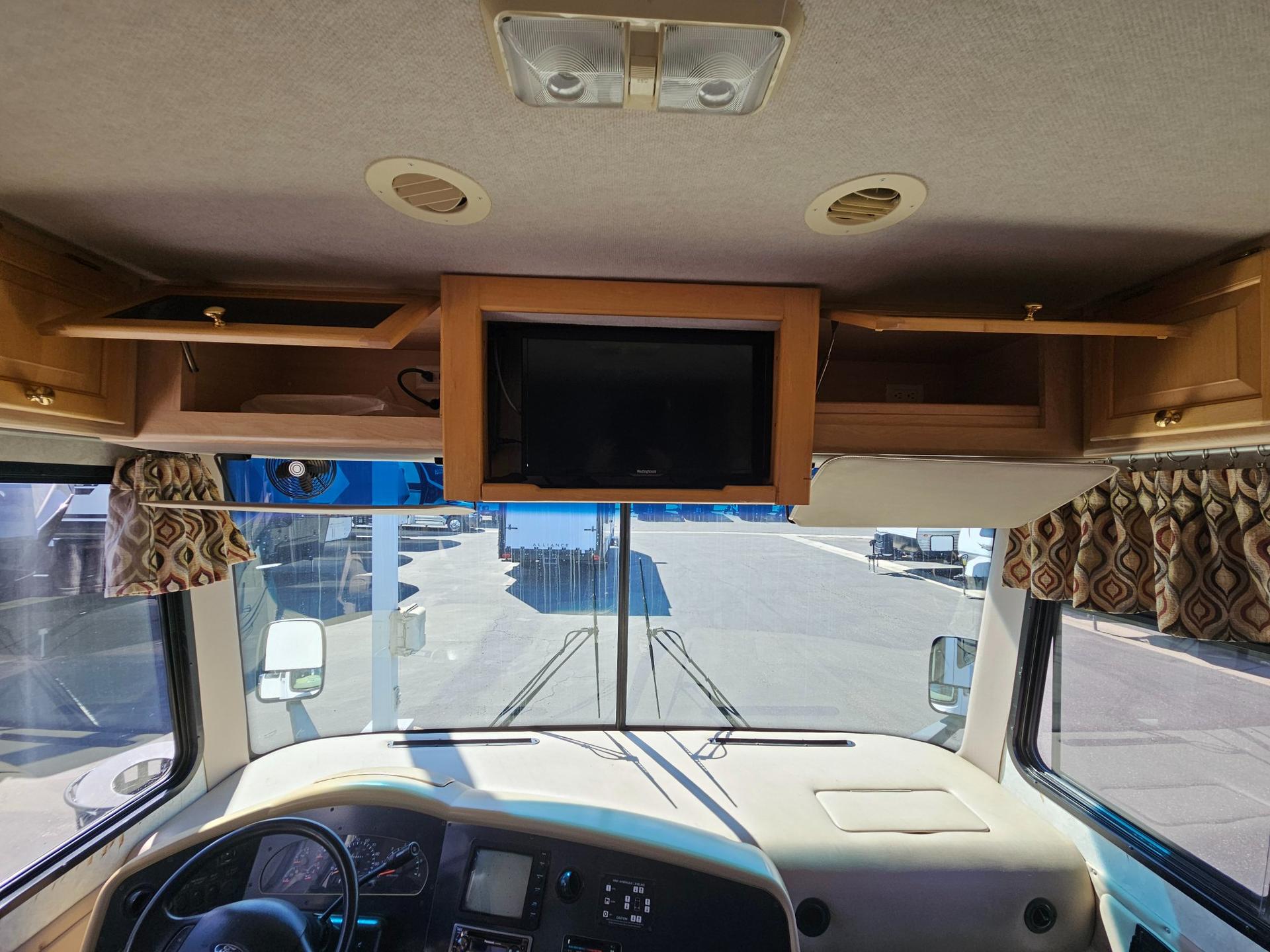 2004 Tiffin Motorhomes 2004 Tiffin Motorhomes Allegro - thumbnail 29