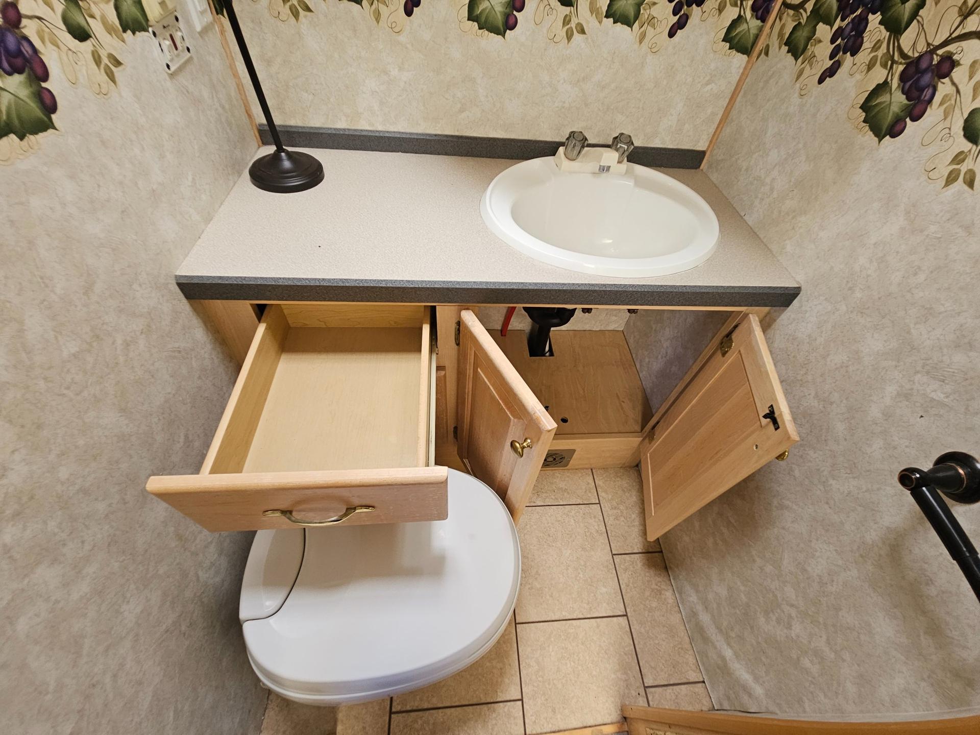 2004 Tiffin Motorhomes 2004 Tiffin Motorhomes Allegro - thumbnail 34