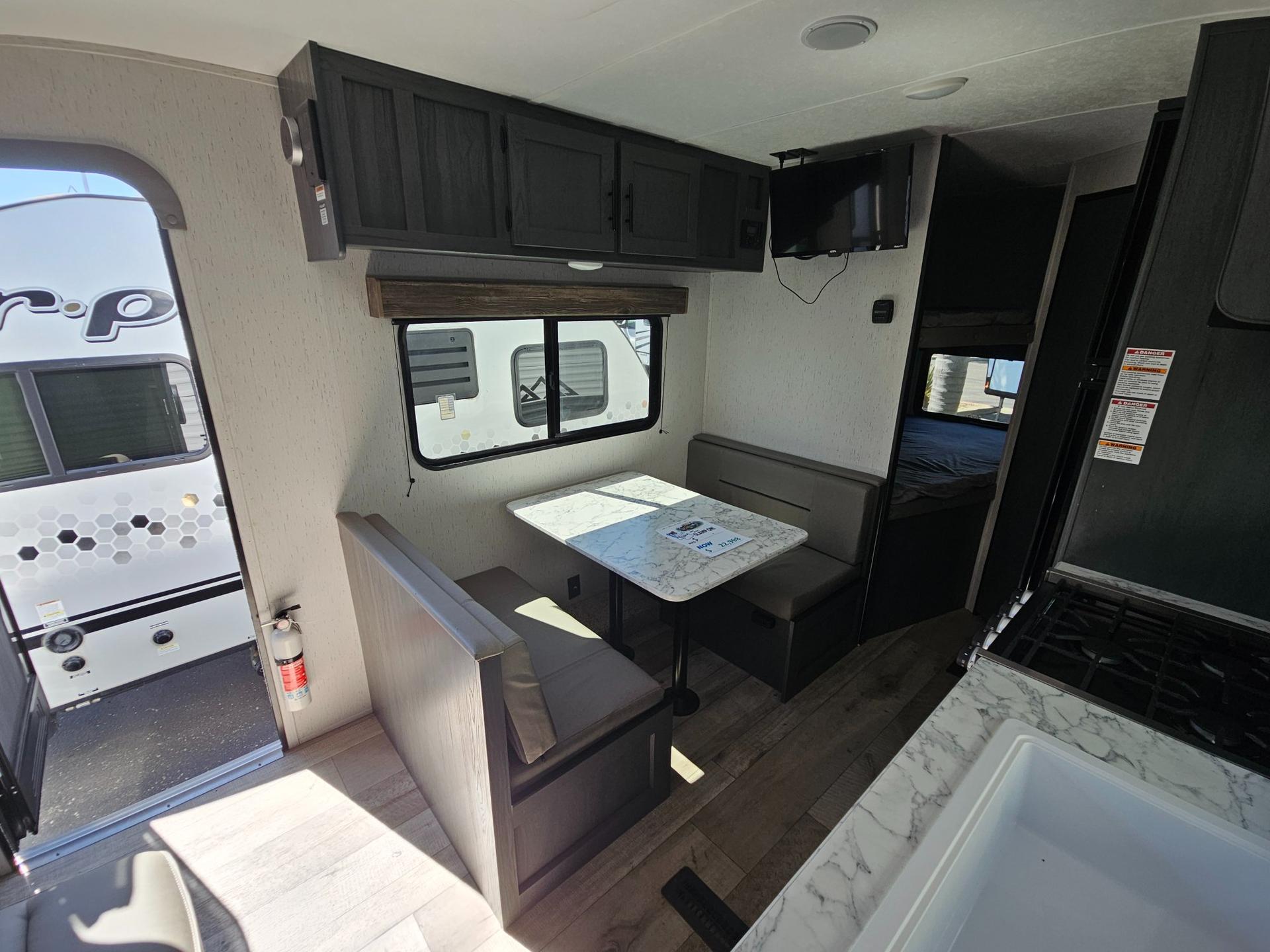 2023 Dutchmen 2023 Dutchmen Aspen Trail - thumbnail 6