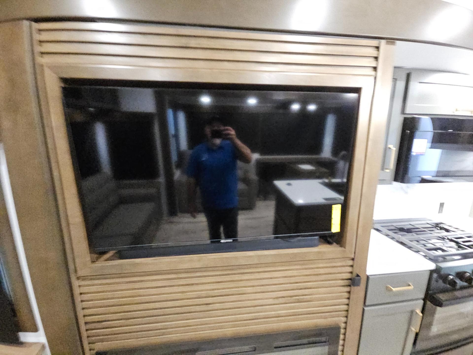 2026 Keystone RV 2026 Keystone RV Montana High Country - thumbnail 17