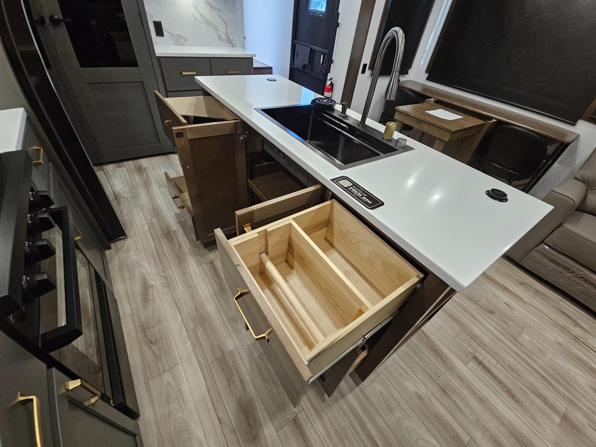 2026 Keystone RV 2026 Keystone RV Montana High Country - thumbnail 26