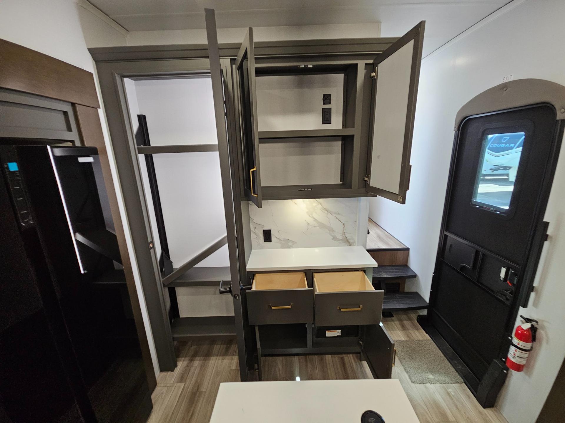 2026 Keystone RV 2026 Keystone RV Montana High Country - thumbnail 28