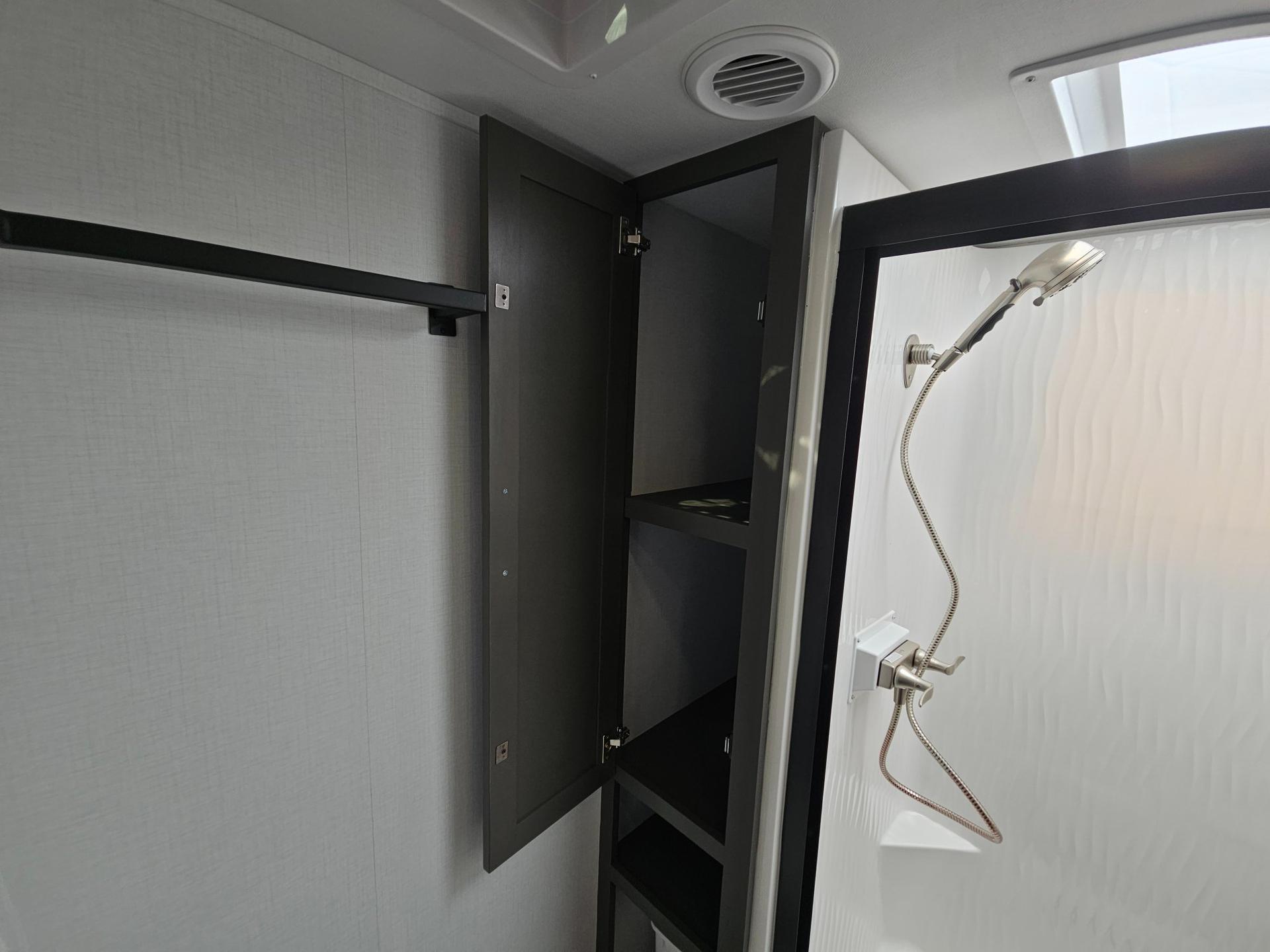 2026 Keystone RV 2026 Keystone RV Montana High Country - thumbnail 30