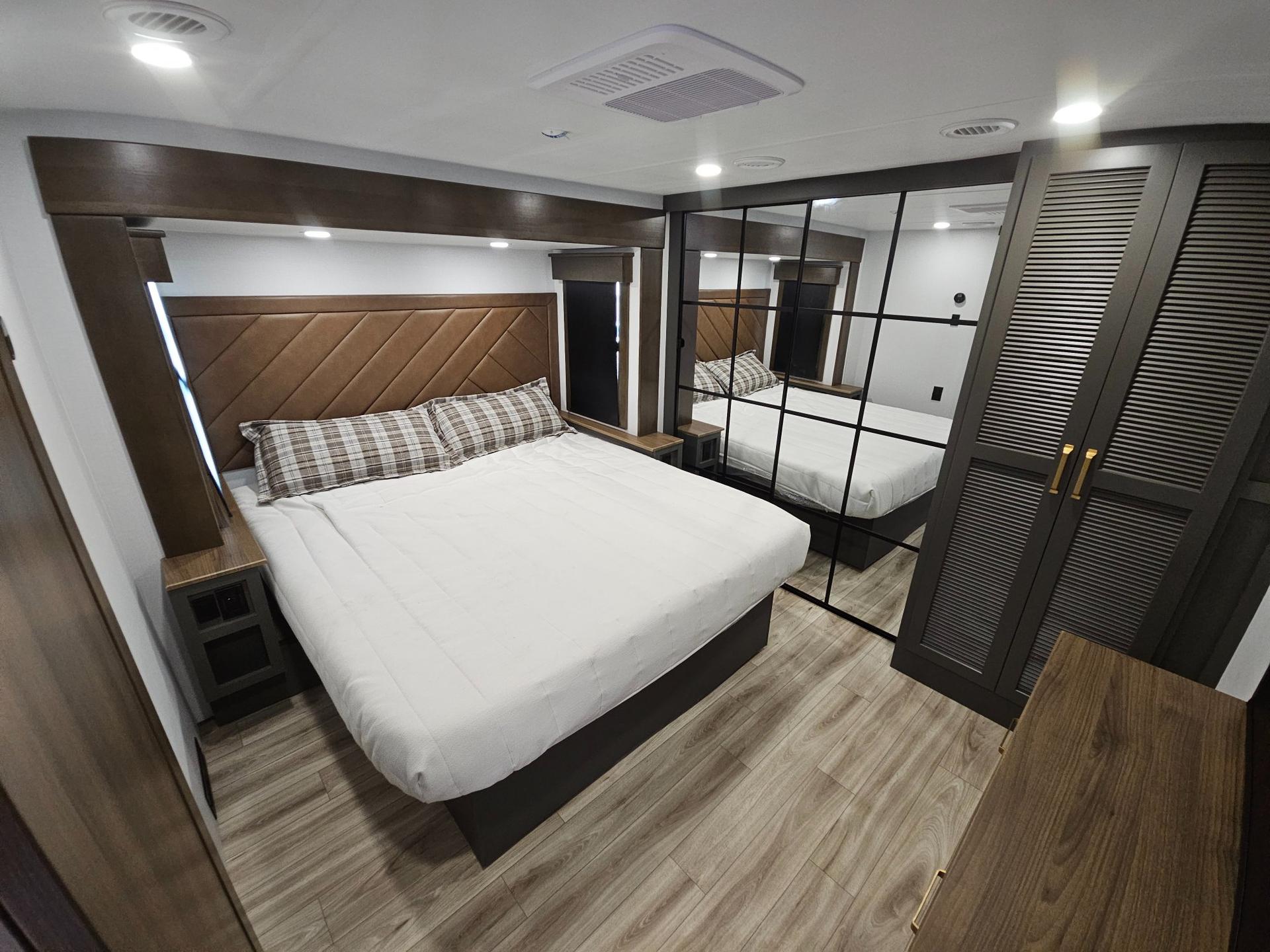 2026 Keystone RV 2026 Keystone RV Montana High Country - thumbnail 36