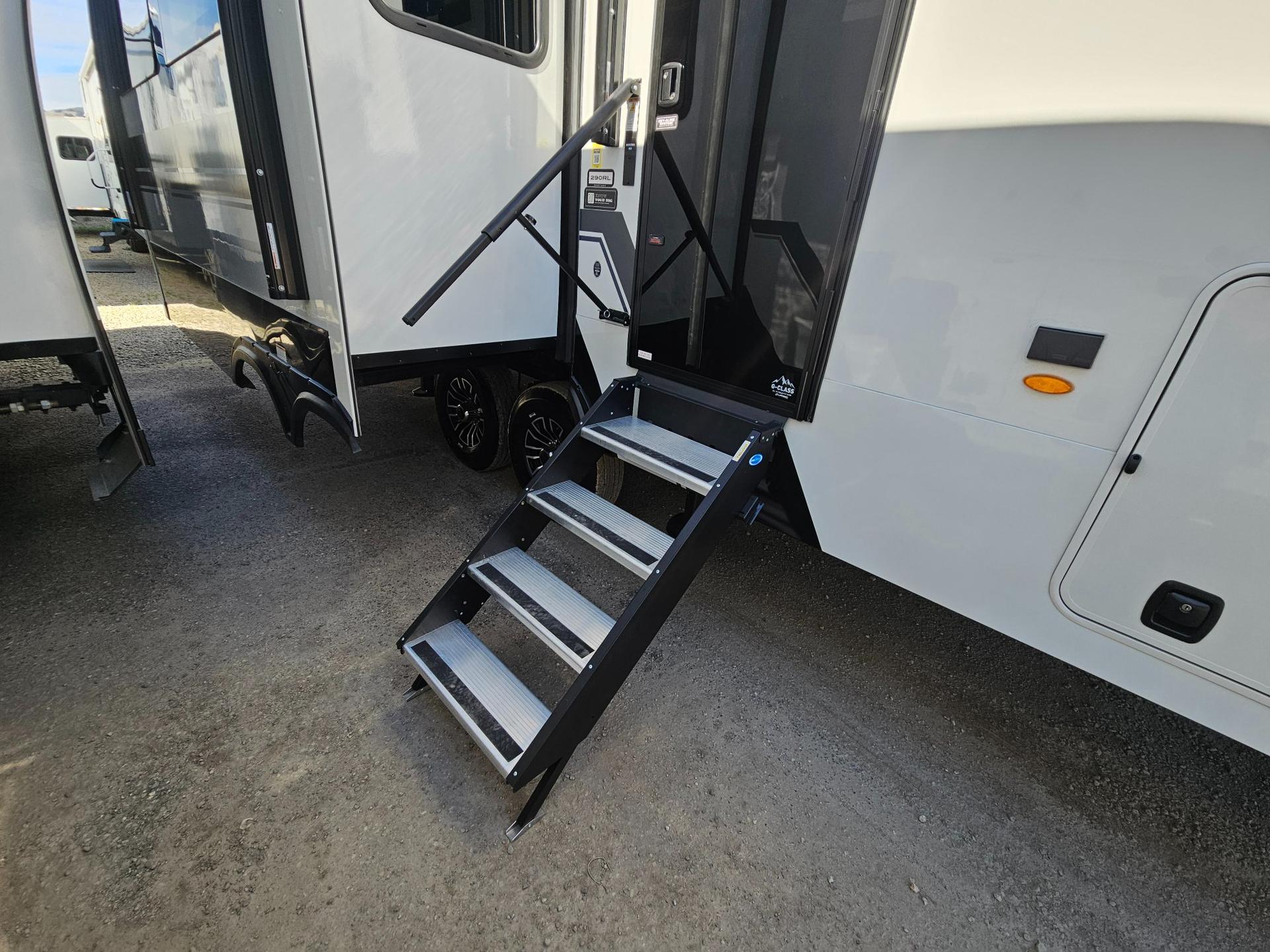 2026 Keystone RV 2026 Keystone RV Montana High Country - thumbnail 48