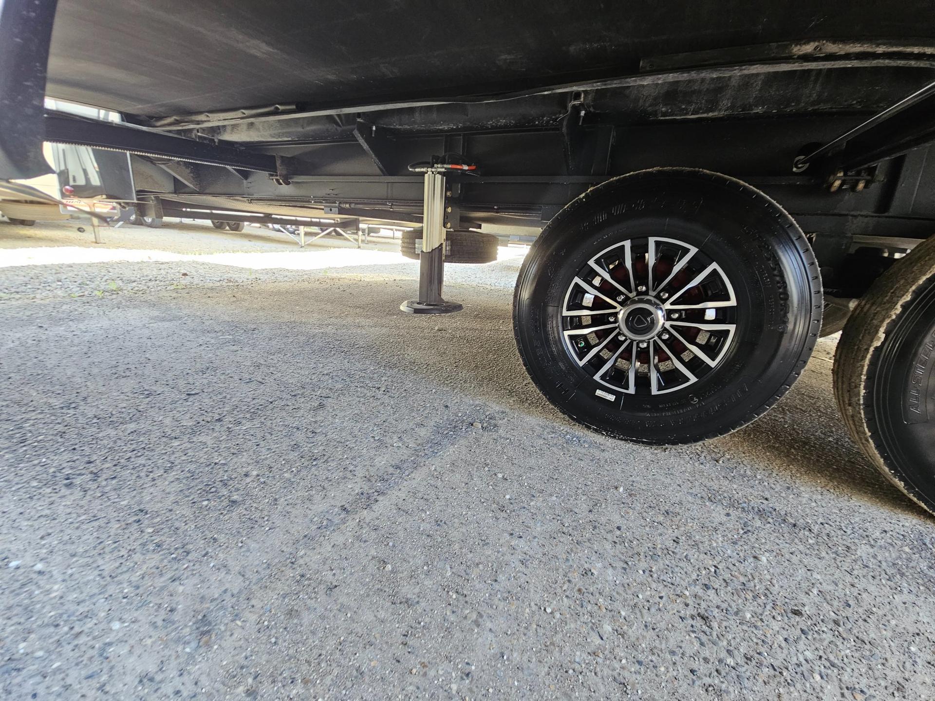 2026 Keystone RV 2026 Keystone RV Montana High Country - thumbnail 52