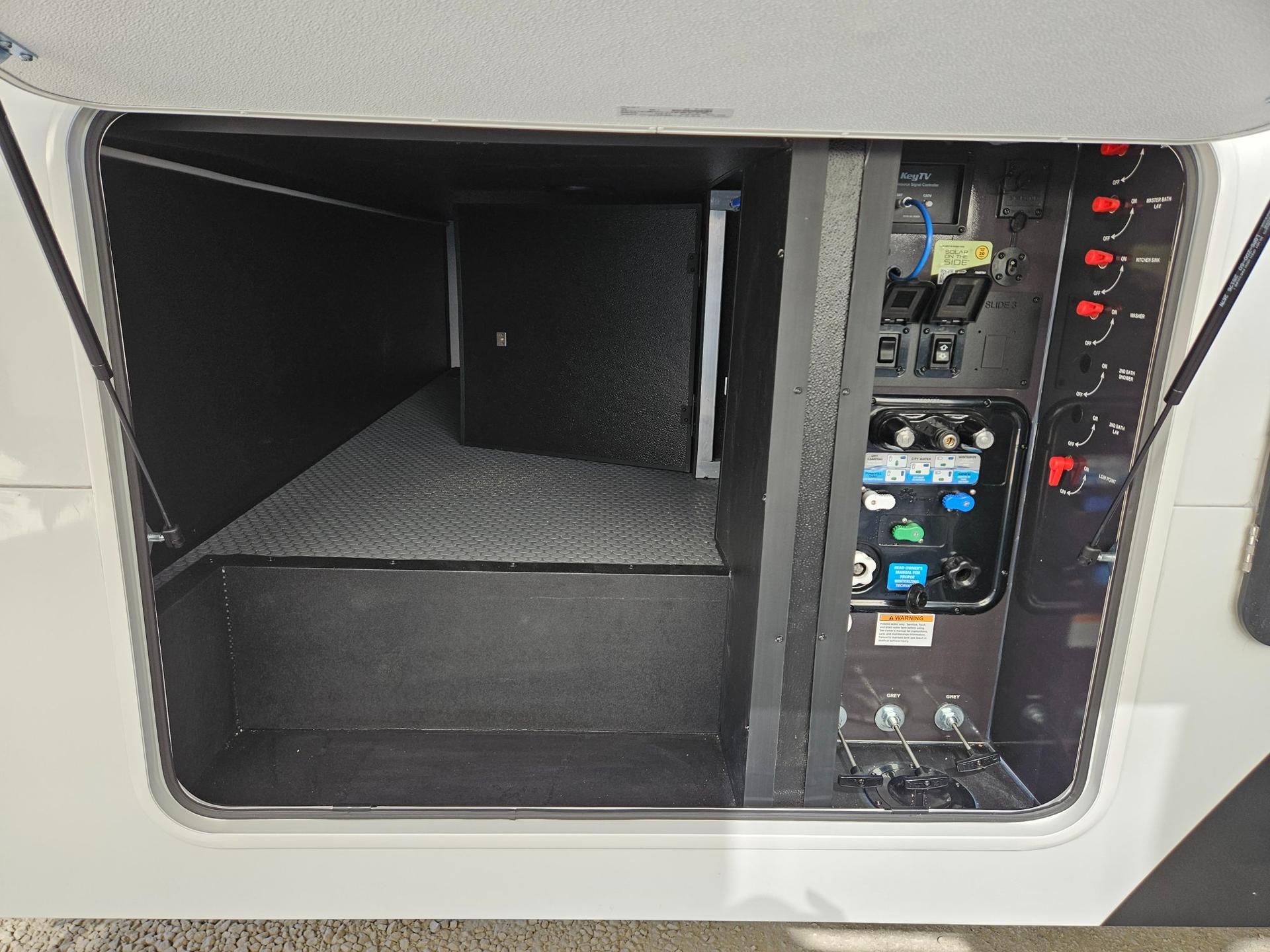 2026 Keystone RV 2026 Keystone RV Montana High Country - thumbnail 56