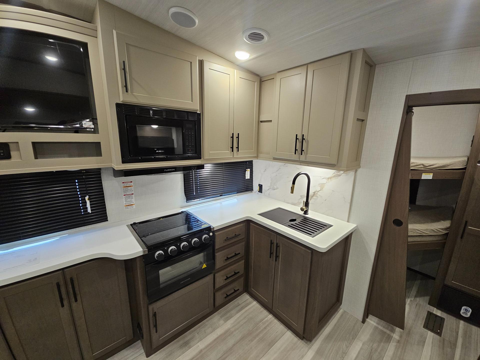 2026 Keystone RV 2026 Keystone RV Cougar Sport - thumbnail 12