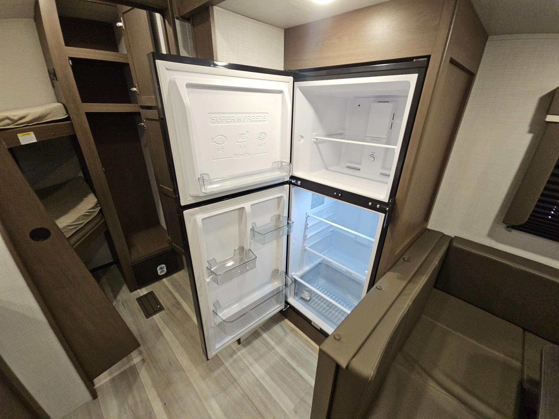 2026 Keystone RV 2026 Keystone RV Cougar Sport - thumbnail 25