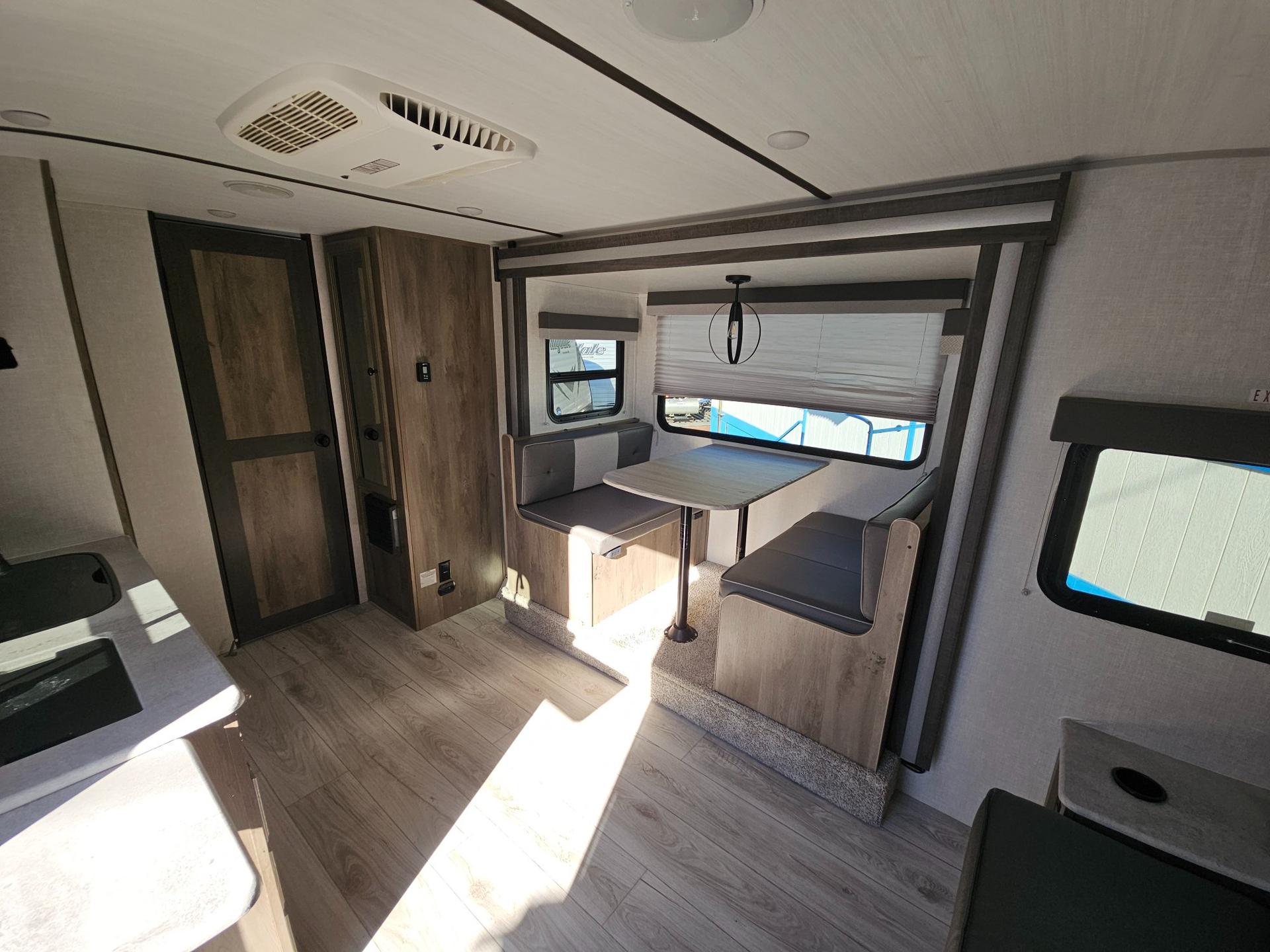 2022 Forest River RV 2022 Forest River RV Surveyor Legend - thumbnail 5