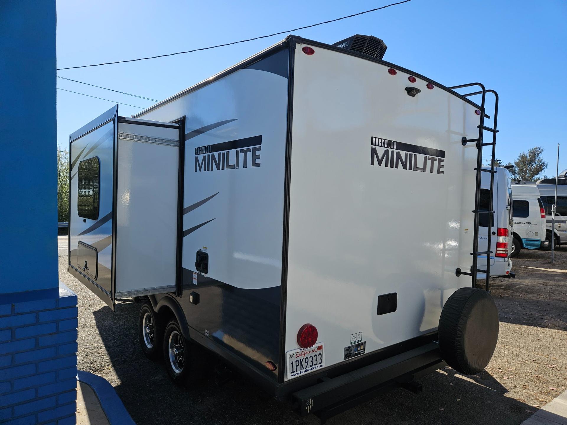 2025 Forest River RV 2025 Forest River RV Rockwood Mini Lite - thumbnail 4