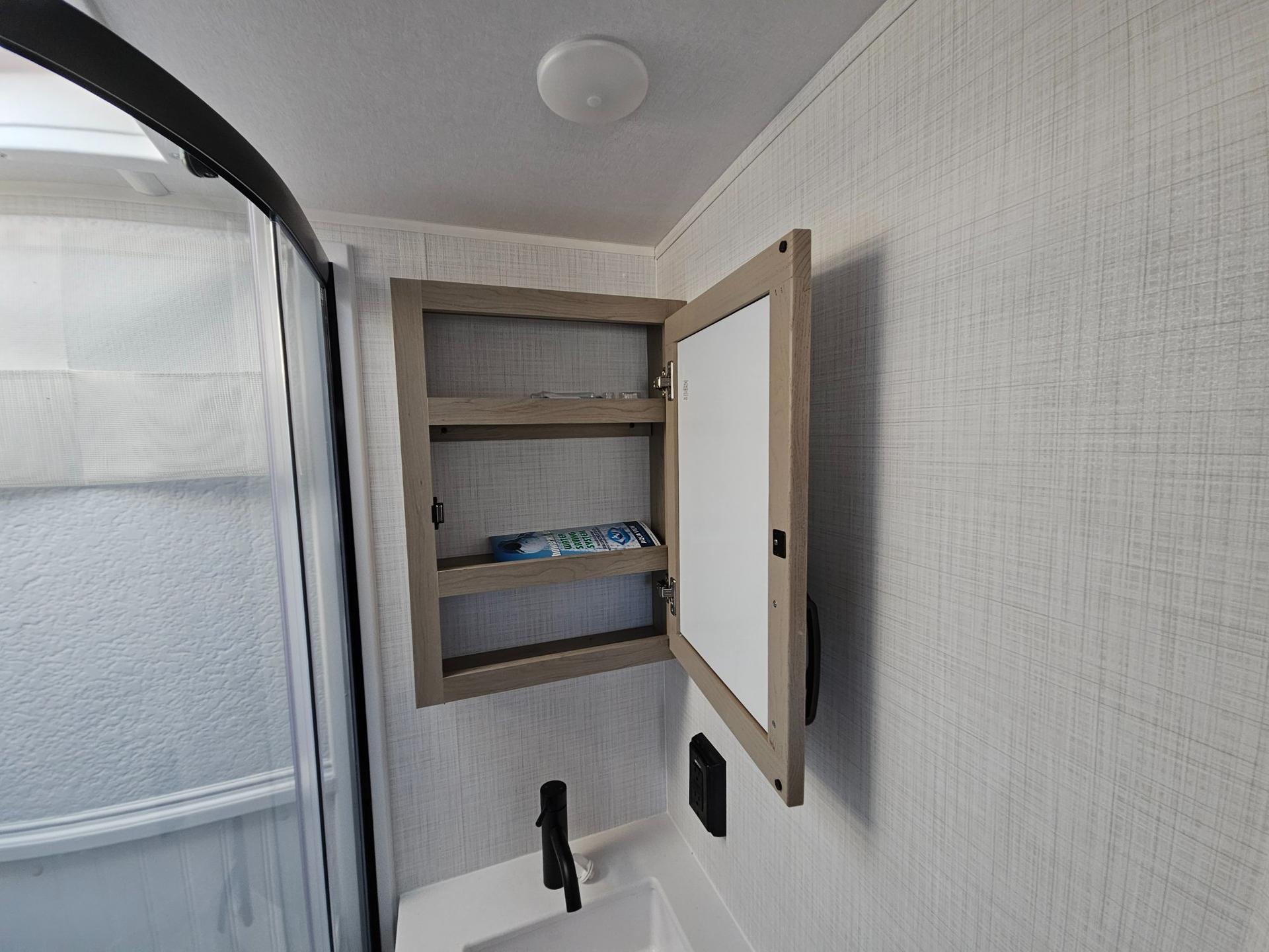 2025 Forest River RV 2025 Forest River RV Rockwood Mini Lite - thumbnail 26