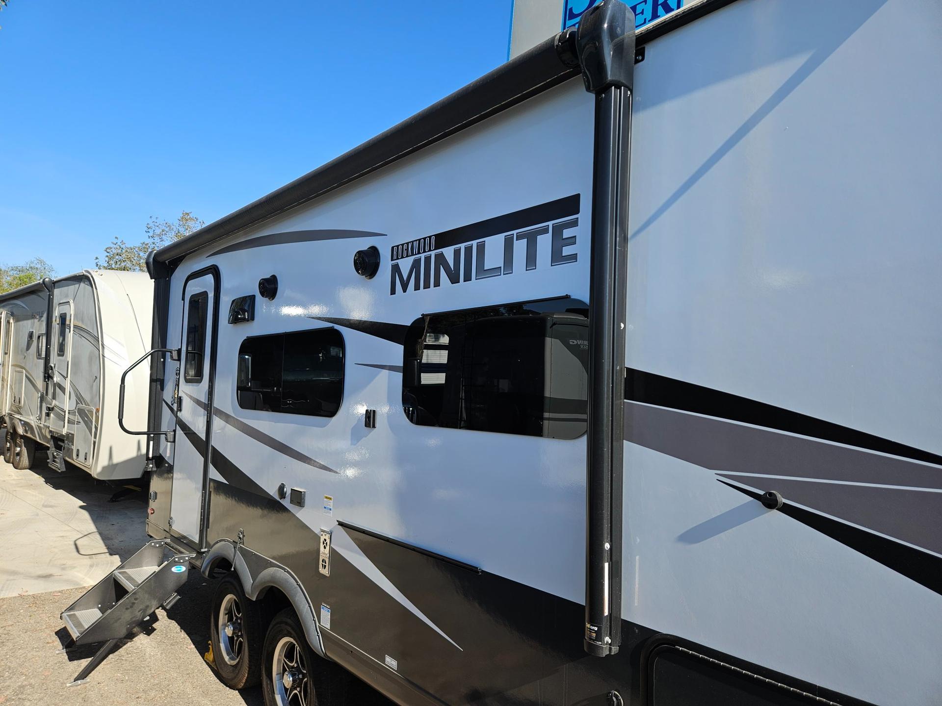 2025 Forest River RV 2025 Forest River RV Rockwood Mini Lite - thumbnail 32