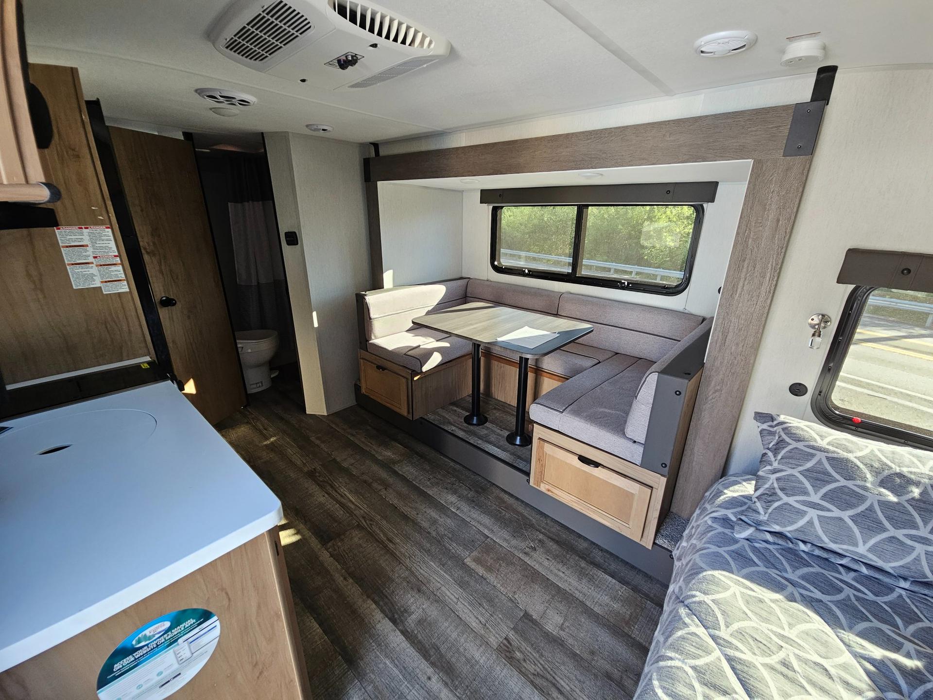 2024 Forest River RV 2024 Forest River RV Cherokee Wolf Pup Black Label - thumbnail 6