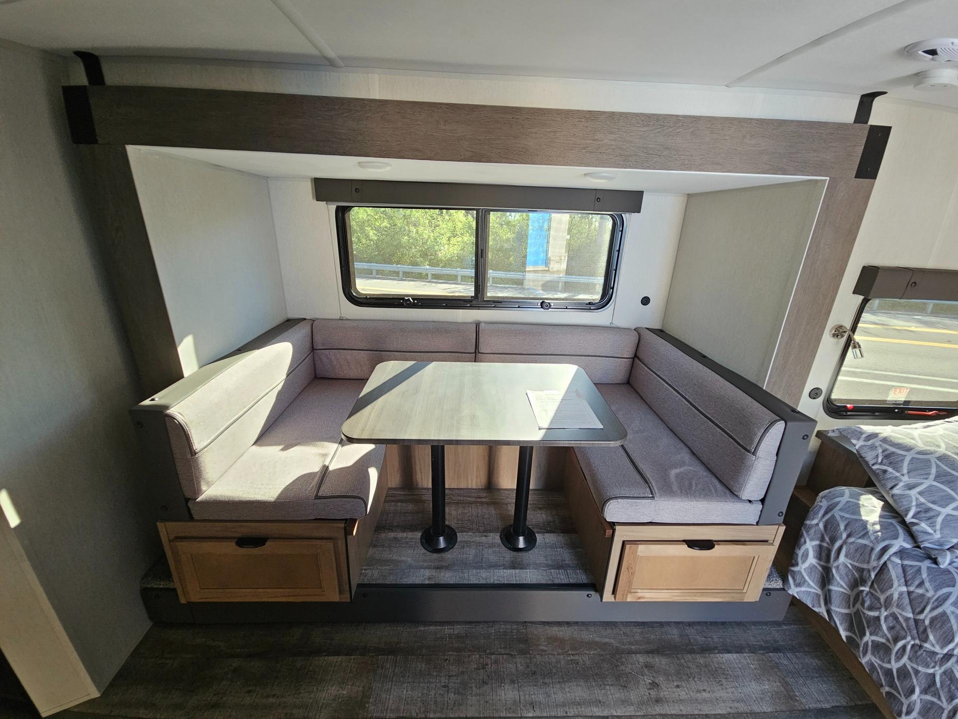 2024 Forest River RV 2024 Forest River RV Cherokee Wolf Pup Black Label - thumbnail 7