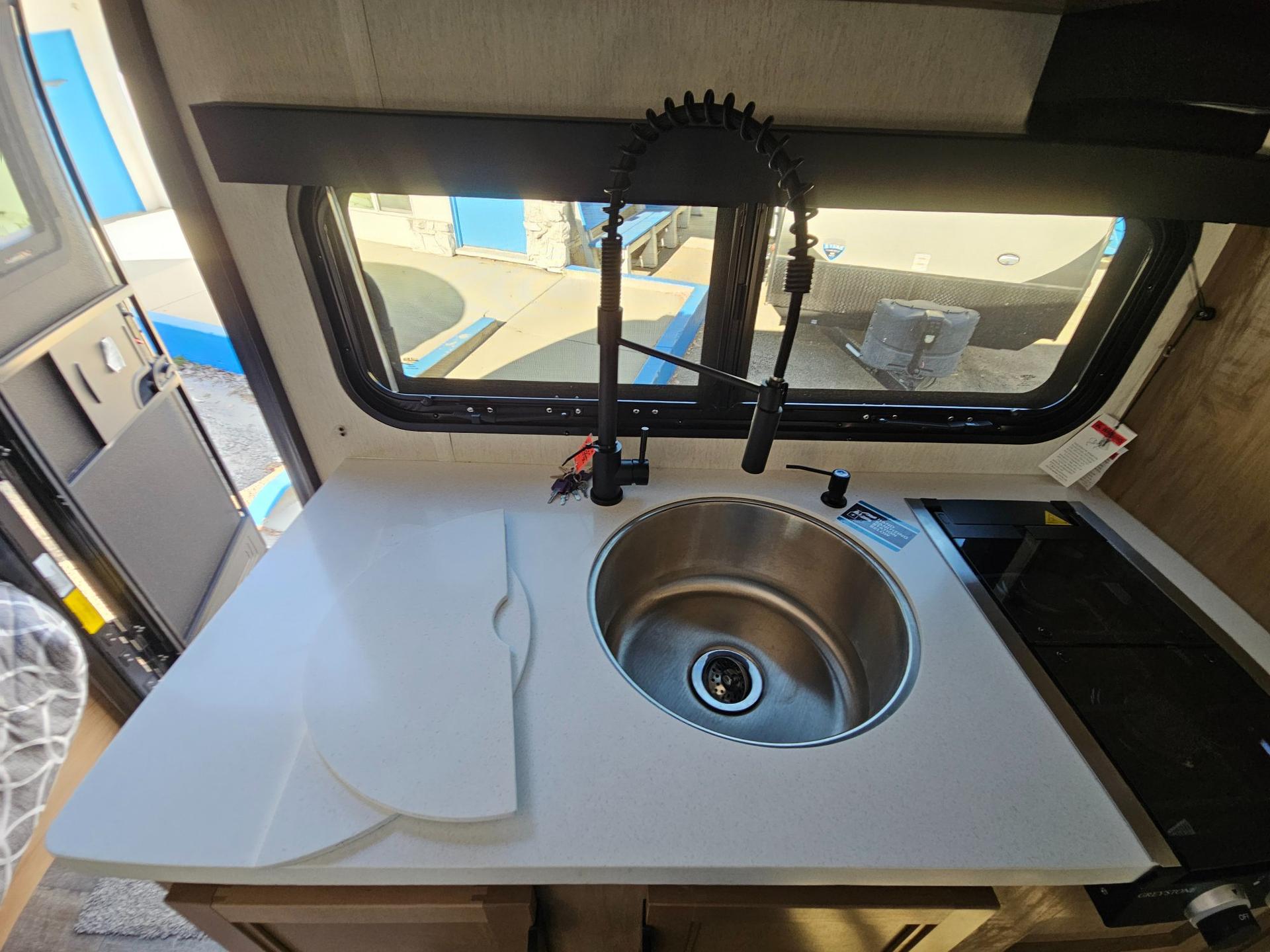 2024 Forest River RV 2024 Forest River RV Cherokee Wolf Pup Black Label - thumbnail 15