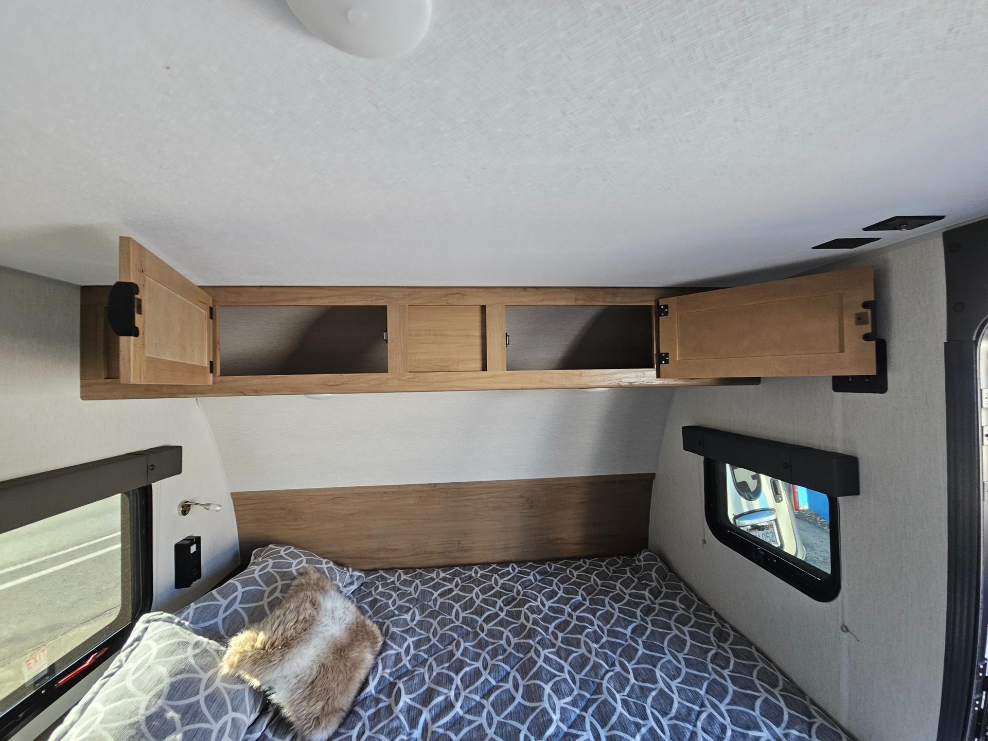 2024 Forest River RV 2024 Forest River RV Cherokee Wolf Pup Black Label - thumbnail 20