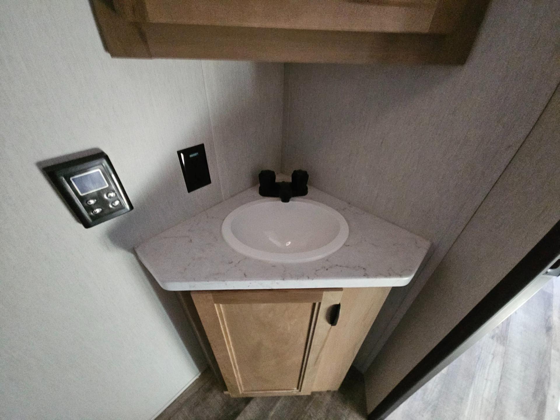 2024 Forest River RV 2024 Forest River RV Cherokee Wolf Pup Black Label - thumbnail 26