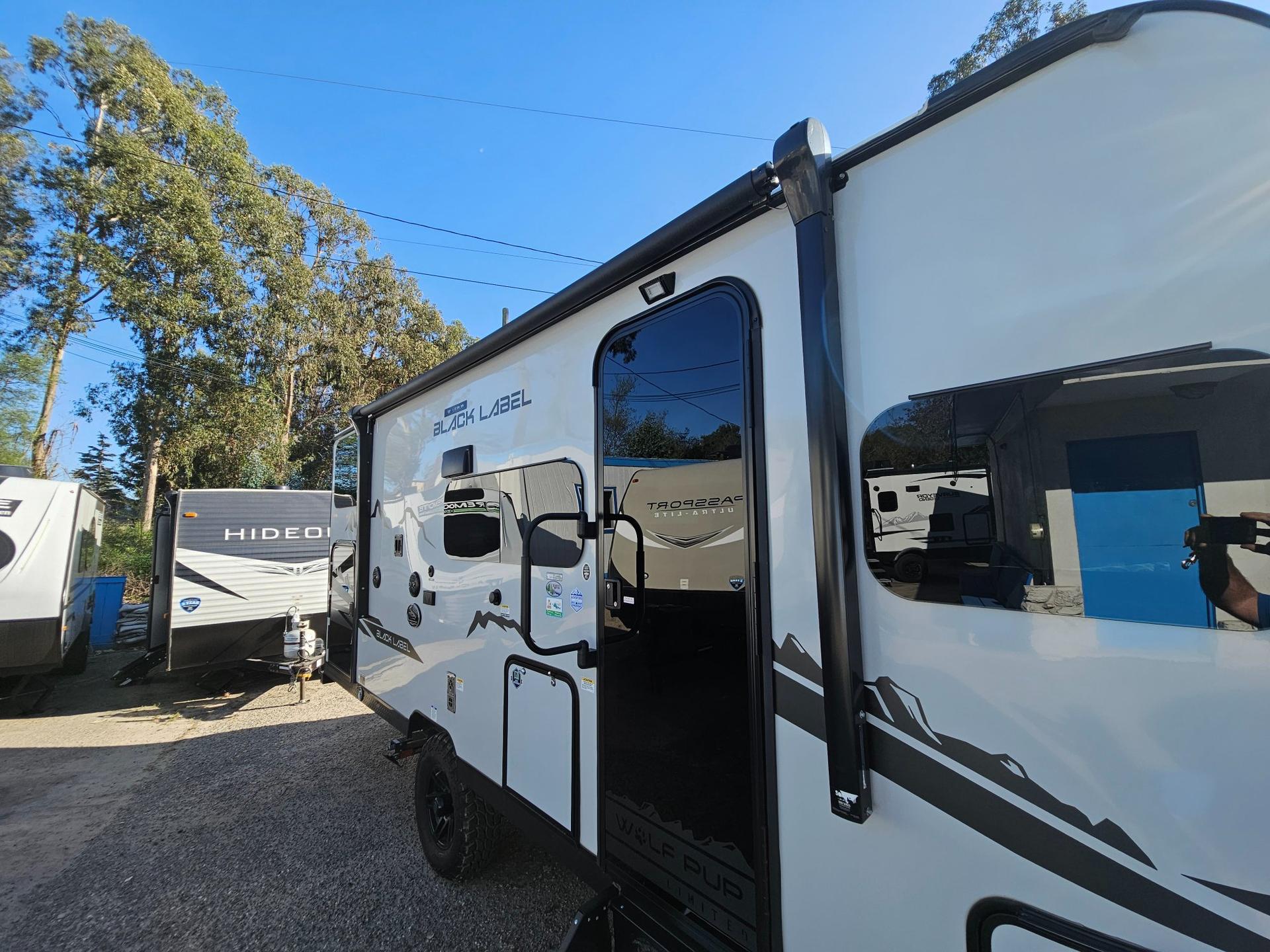 2024 Forest River RV 2024 Forest River RV Cherokee Wolf Pup Black Label - thumbnail 30