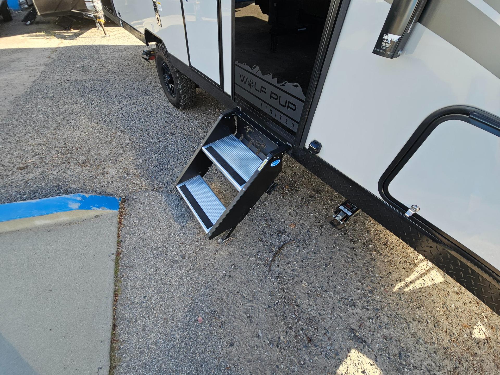 2024 Forest River RV 2024 Forest River RV Cherokee Wolf Pup Black Label - thumbnail 31