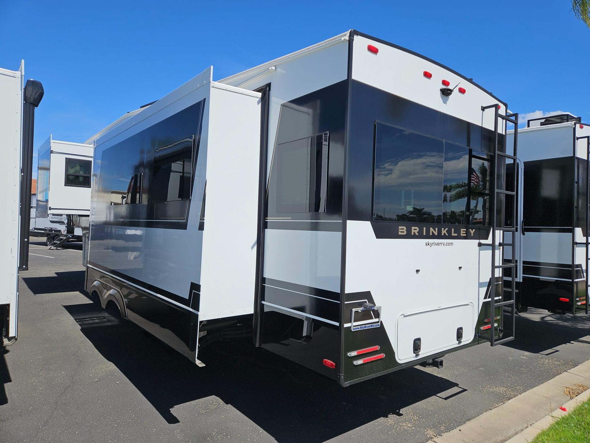 2026 Brinkley RV 2026 Brinkley RV Model Z - thumbnail 4
