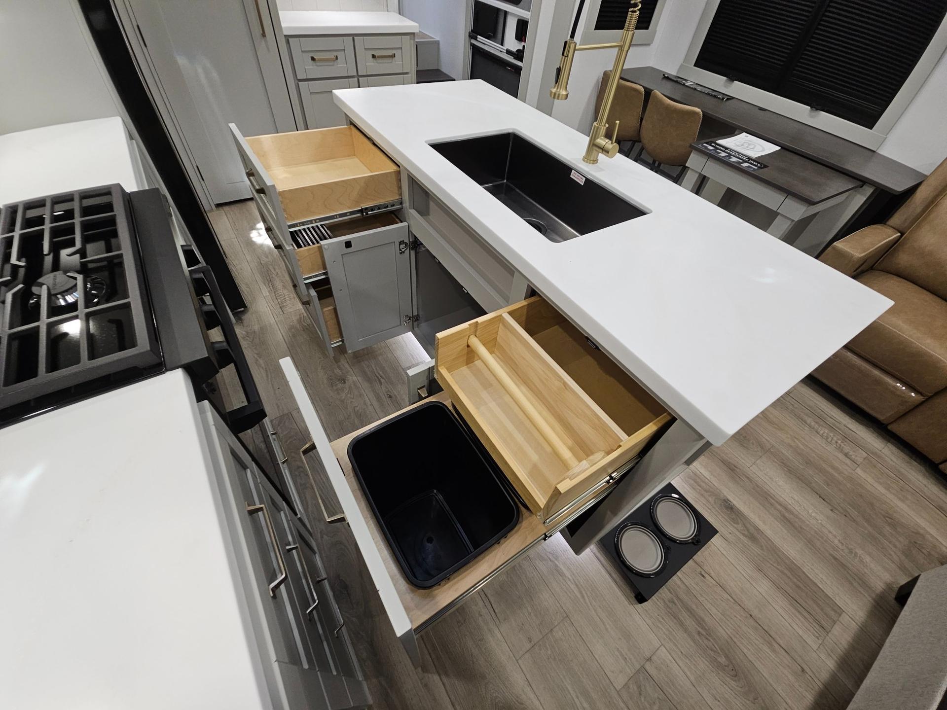 2026 Brinkley RV 2026 Brinkley RV Model Z - thumbnail 24