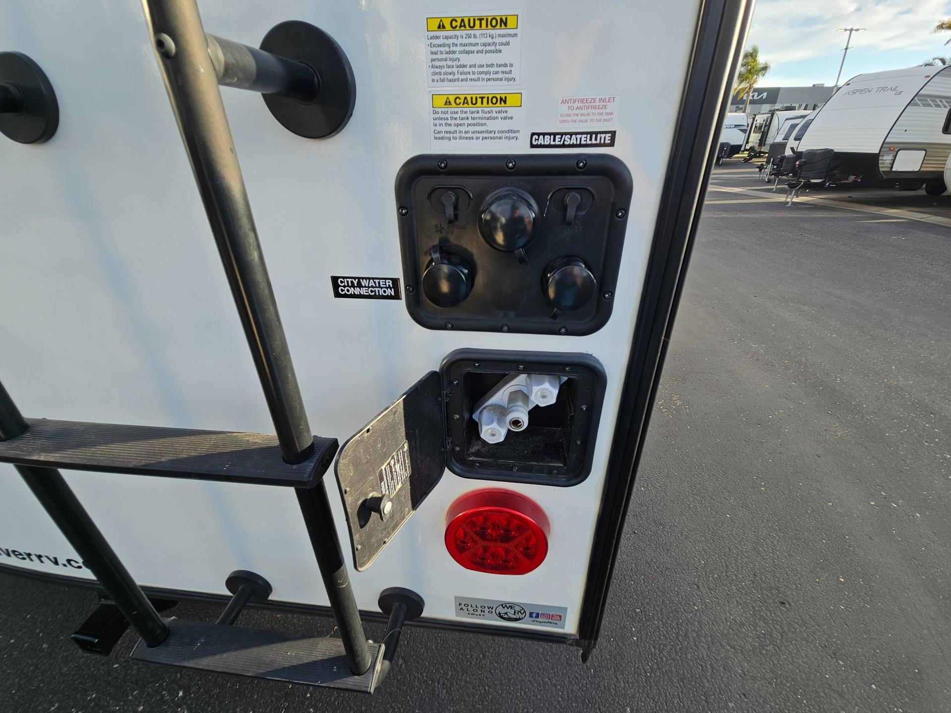 2023 Forest River 2023 Forest River Flagstaff E-Pro - thumbnail 40