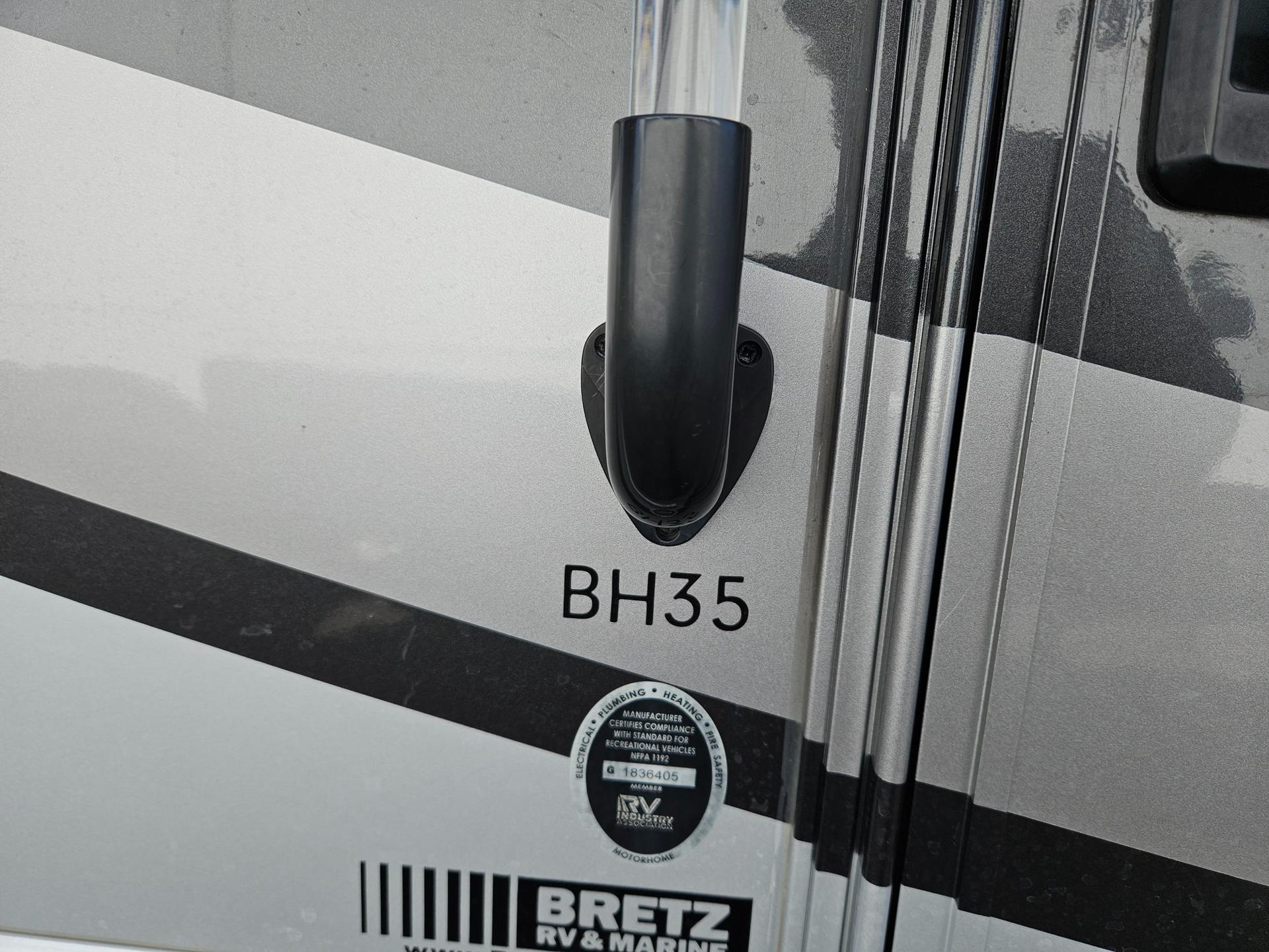 2020 Thor Motor Coach 2020 Thor Motor Coach Magnitude - thumbnail 42