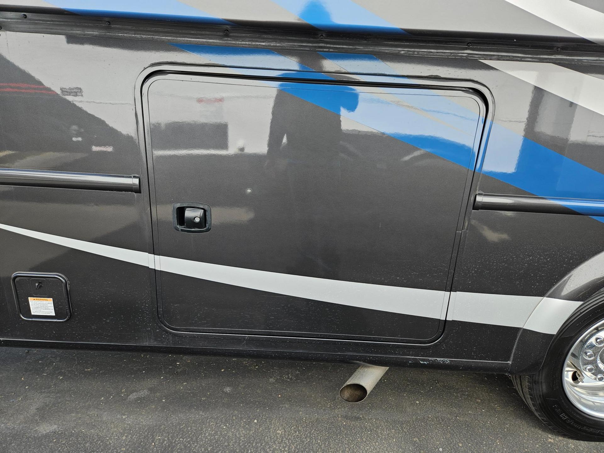 2020 Thor Motor Coach 2020 Thor Motor Coach Magnitude - thumbnail 45