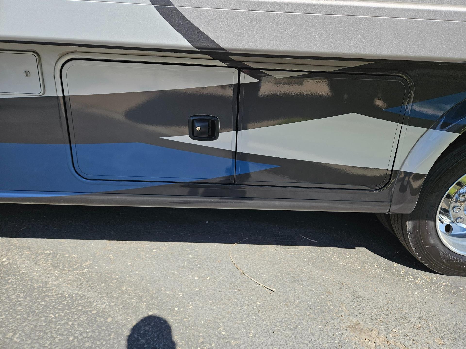 2020 Thor Motor Coach 2020 Thor Motor Coach Magnitude - thumbnail 50