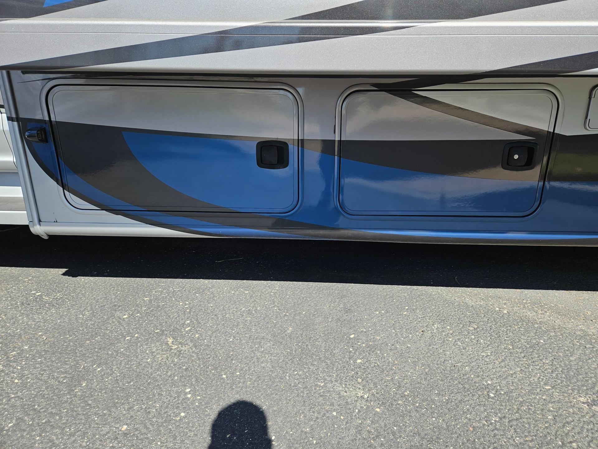 2020 Thor Motor Coach 2020 Thor Motor Coach Magnitude - thumbnail 51