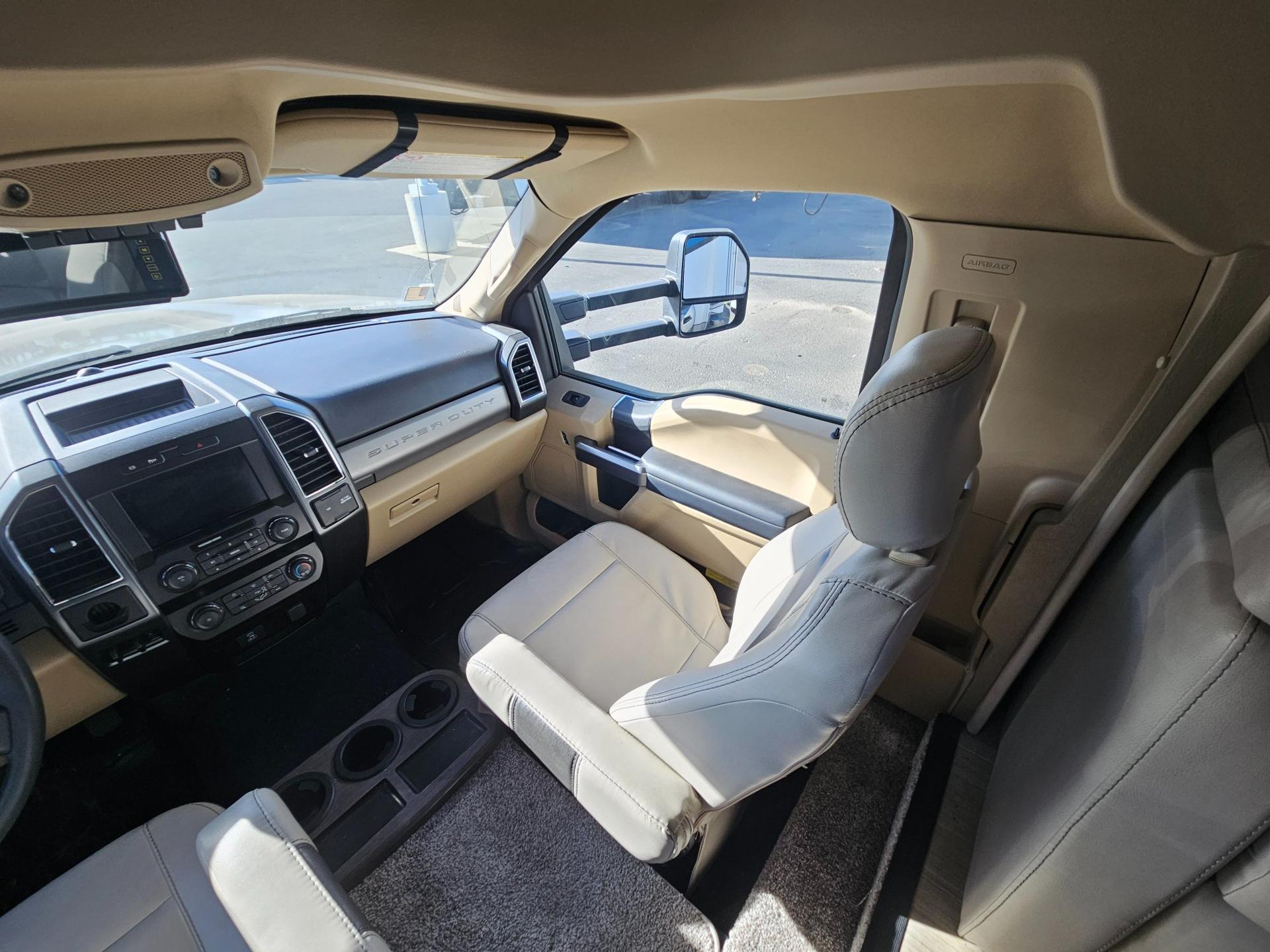 2020 Thor Motor Coach 2020 Thor Motor Coach Magnitude - thumbnail 34