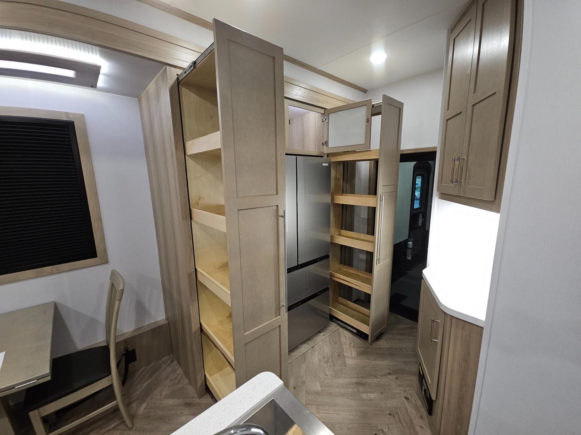 2026 Keystone RV 2026 Keystone RV Raptor - thumbnail 11