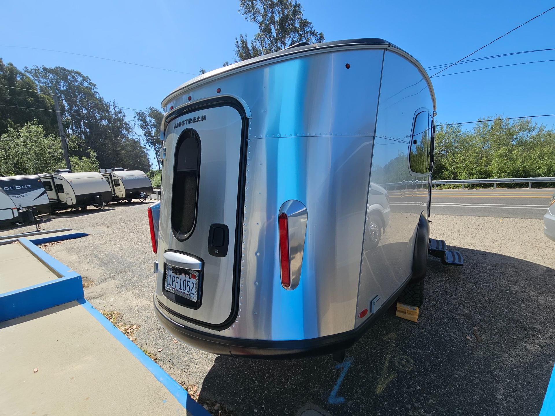 2023 Airstream 2023 Airstream Basecamp X - thumbnail 3