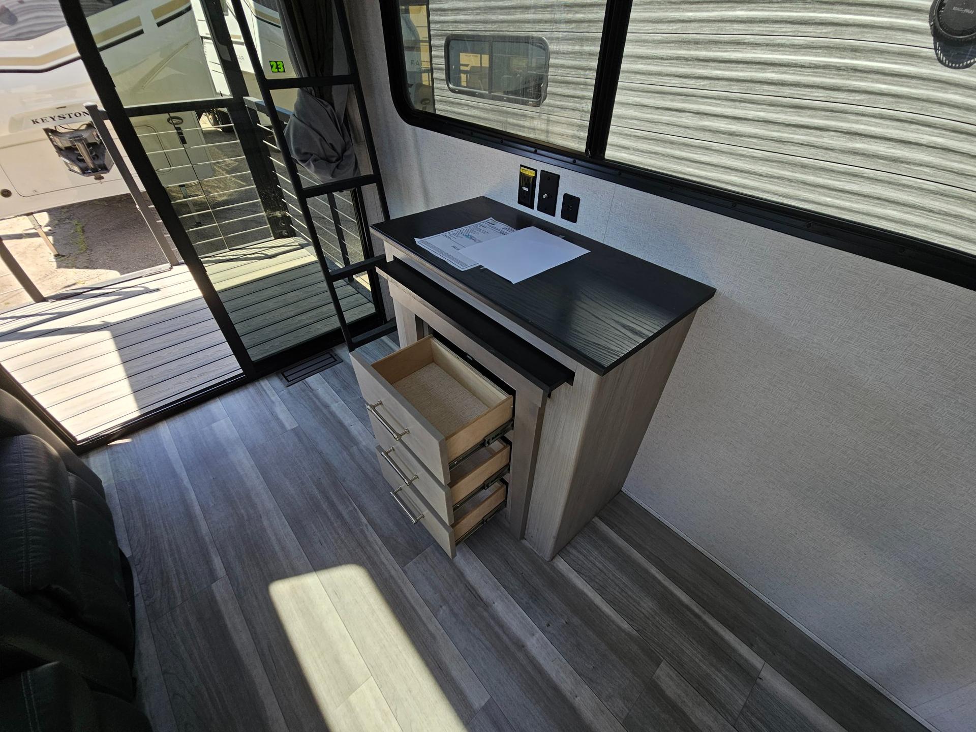 2024 Keystone RV 2024 Keystone RV Springdale - thumbnail 11