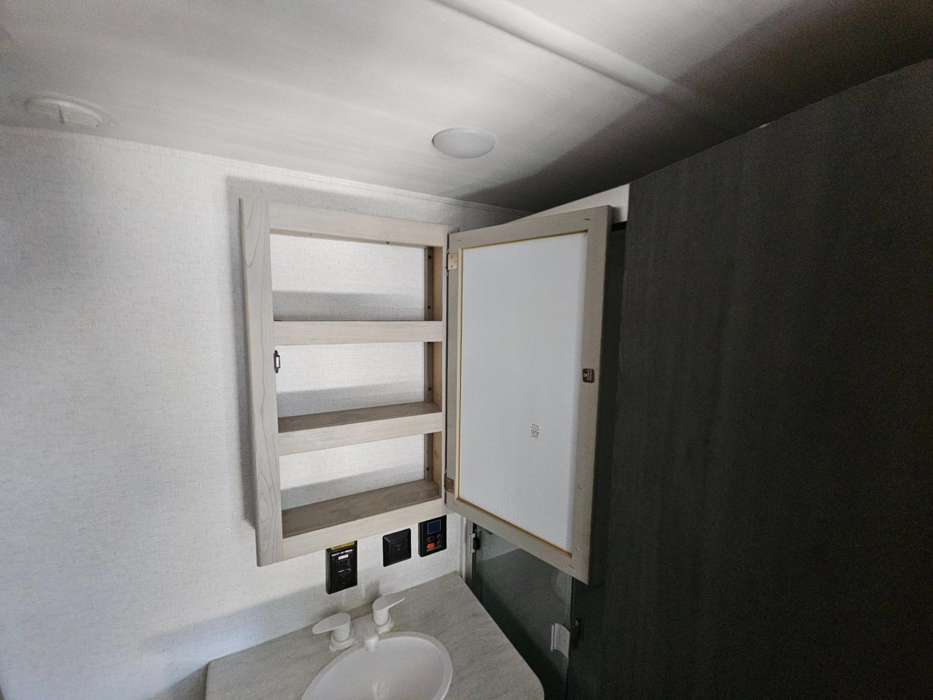 2024 Keystone RV 2024 Keystone RV Springdale - thumbnail 28