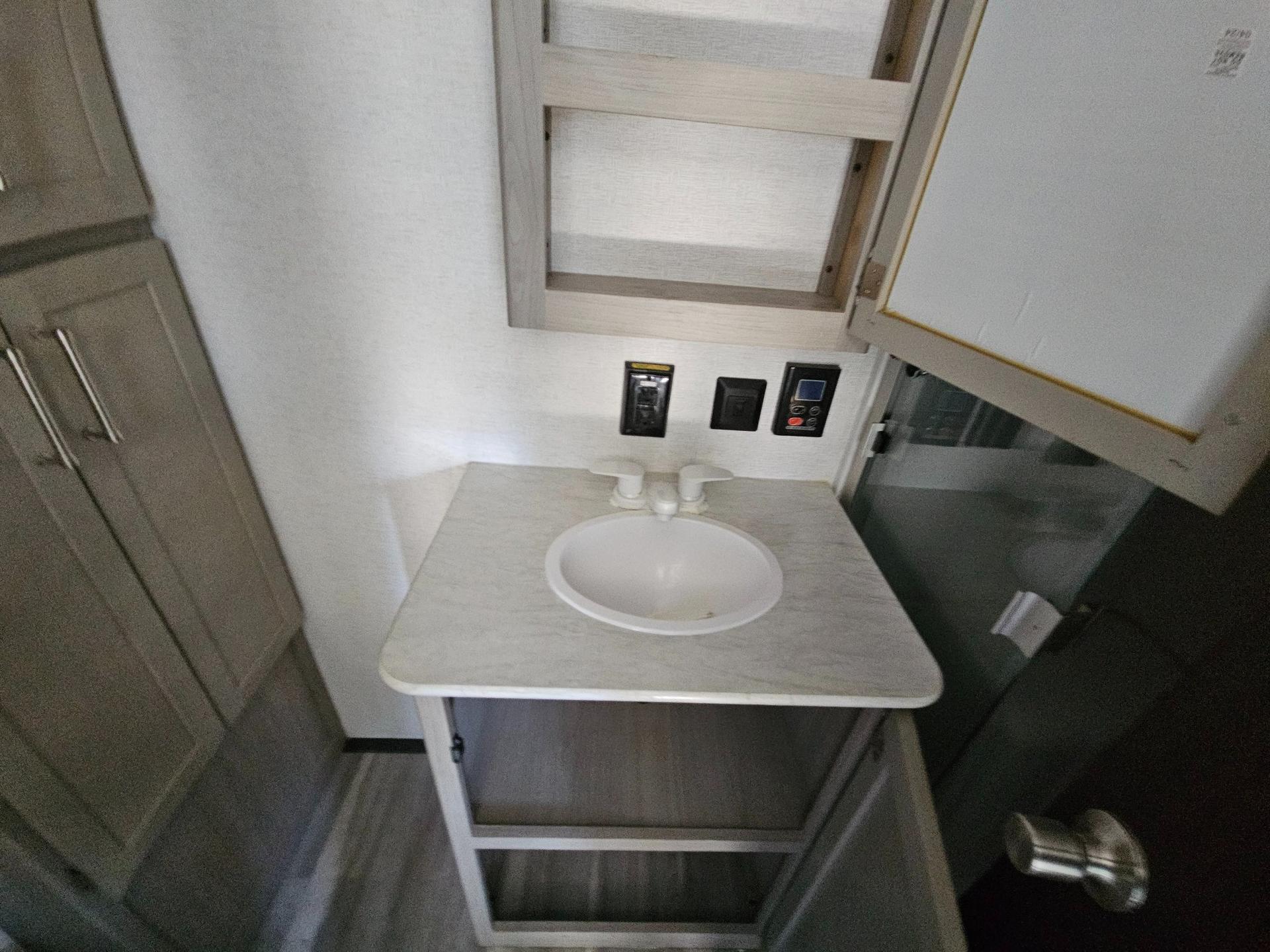 2024 Keystone RV 2024 Keystone RV Springdale - thumbnail 29